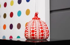 Yayoi Kusama, „Pumpkin“ Zweier-Set, Weiß/Rot und Gelb/Schwarz, Skulptur, 2016