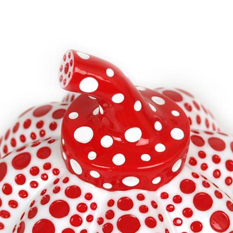 Yayoi Kusama - PUMPKIN (Weiß) Konzeptualismus Zeitgenössische Moderne Kunst Dots Design im Angebot 3