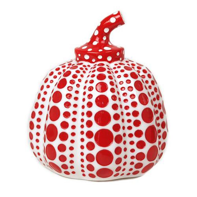 Yayoi Kusama - PUMPKIN (WHITE)
Date of creation: 2016
Medium: Resin sculpture
Edition: Open
Size: 9,5 x 7,5 cm
Condition: In mint conditions, brand new and never displayed
Observations: Sculpture created with high quality resin stamped on its base