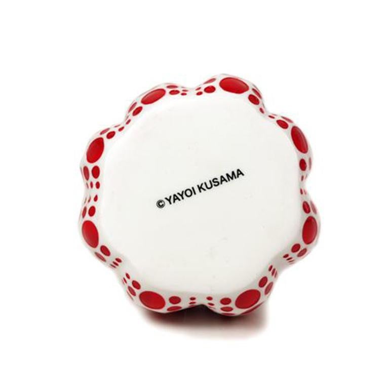 yayoi kusama red and white dots