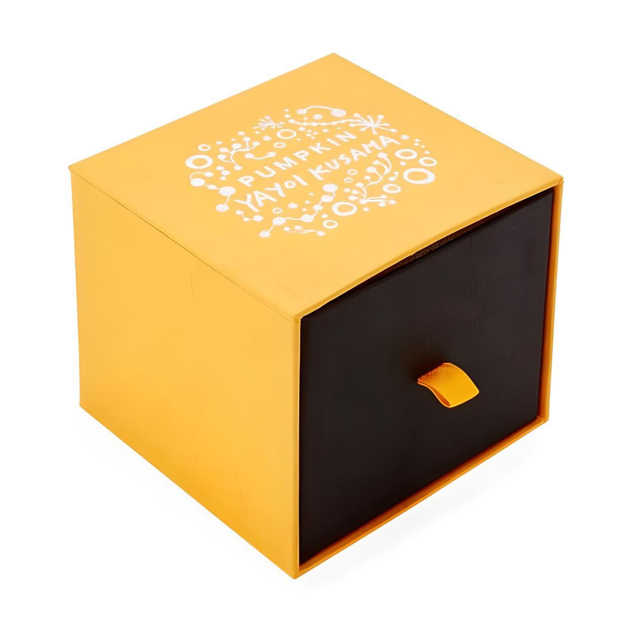 Yayoi Kusama Conjunto de dos calabazas: Amarillo y Negro / Rojo y Blanco: en venta 3