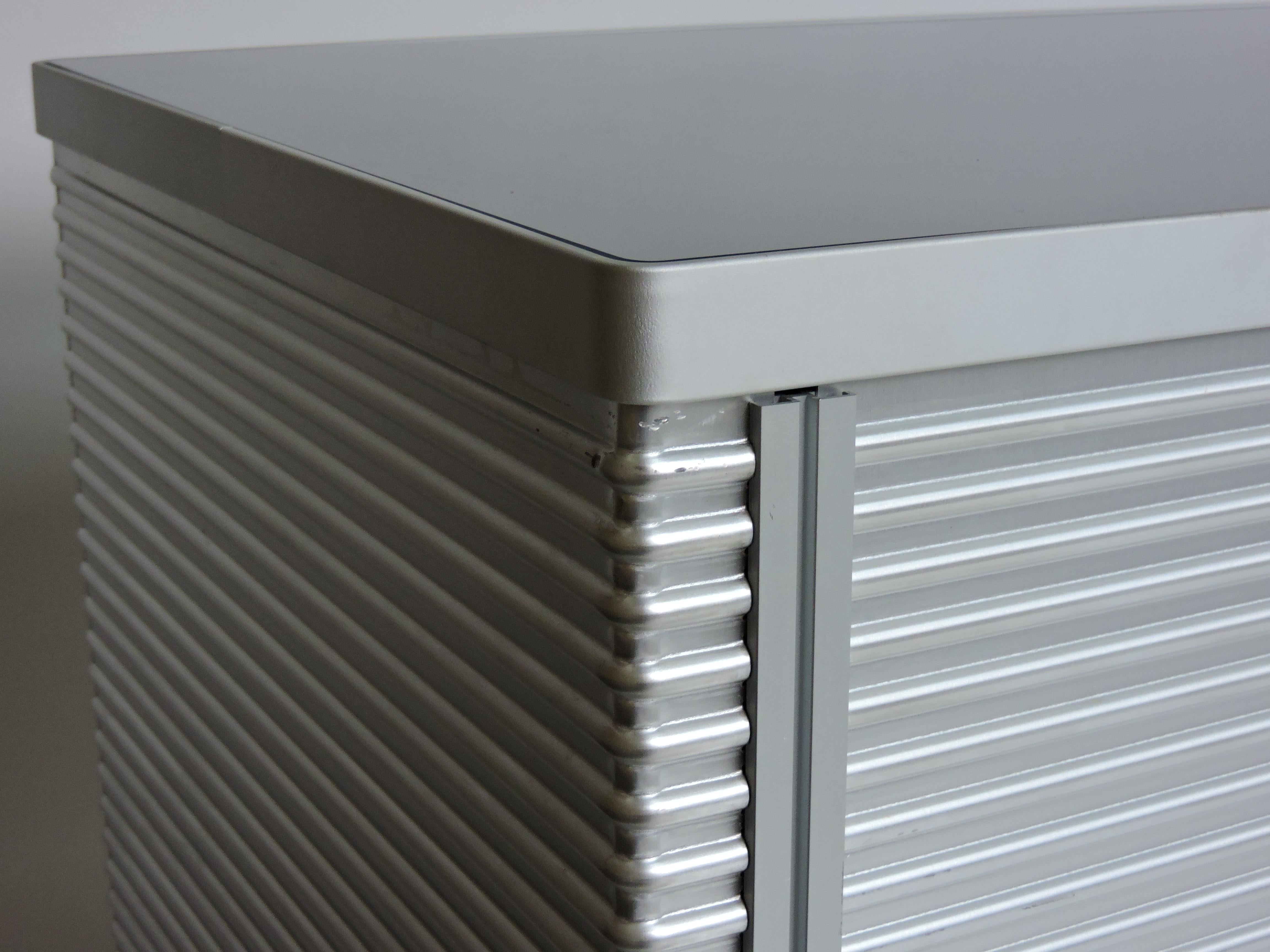 Credenza con armario de aluminio y cristal Ycami PAC de Decoma Design Italia Aluminio en venta