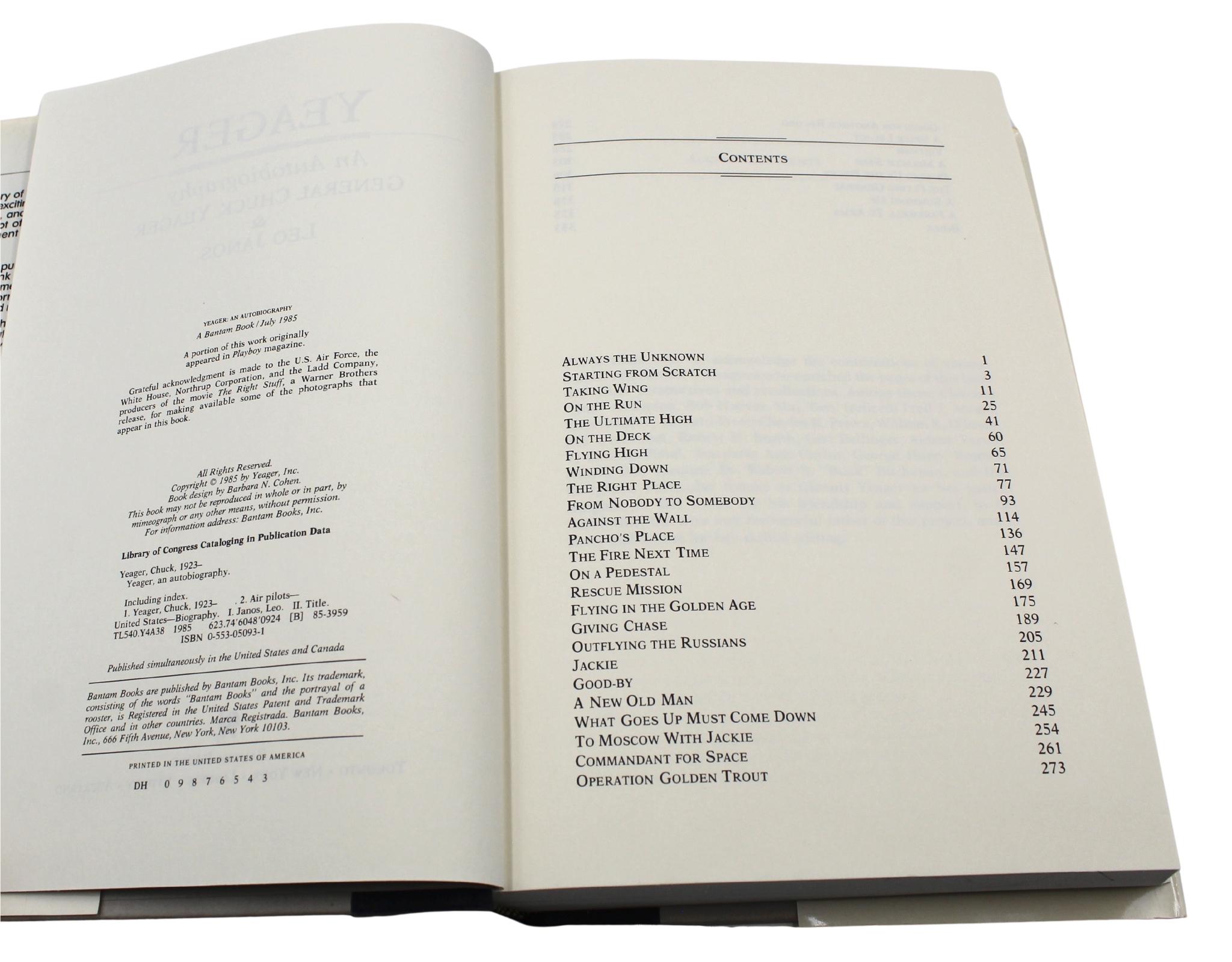 Yeager, une autobiographie, signée par Chuck Yeager, troisième édition, 1985 en vente 1