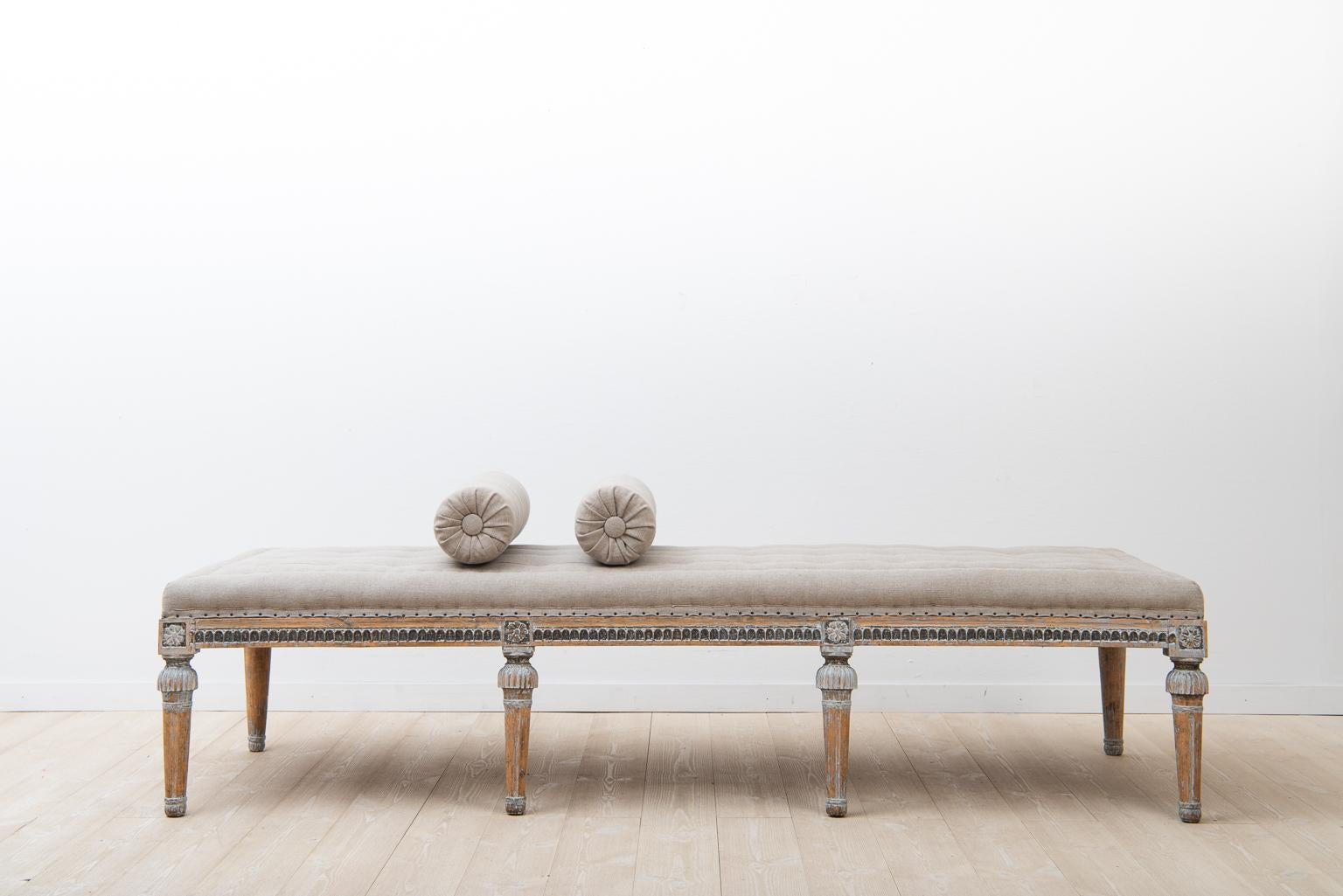 Year 1800 Swedish Bench in Gustavian Style In Good Condition In Kramfors, SE