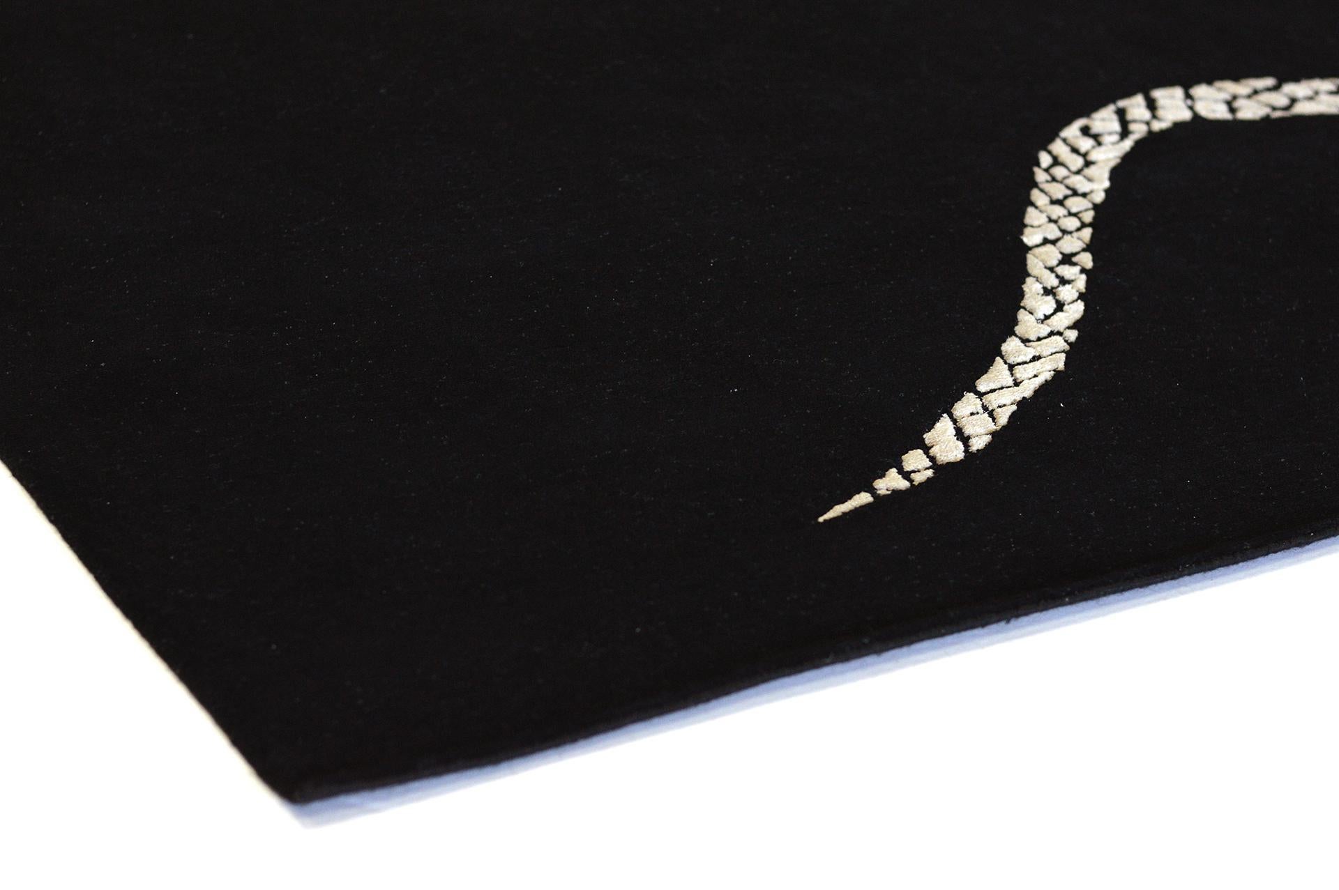 Moderne Mehraban Year of the Snake (Année du serpent) par Liesel Plambeck en vente