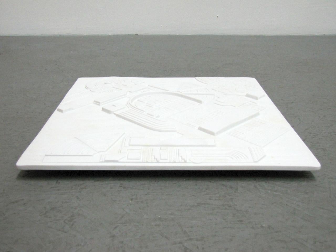 Year Plate by Eduardo Paolozzi for Rosenthal, 1978 In Good Condition For Sale In Los Angeles, CA