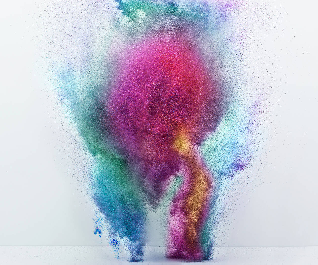 Yee Wong Abstract Print - Exploding Powder Movement: Multicolor