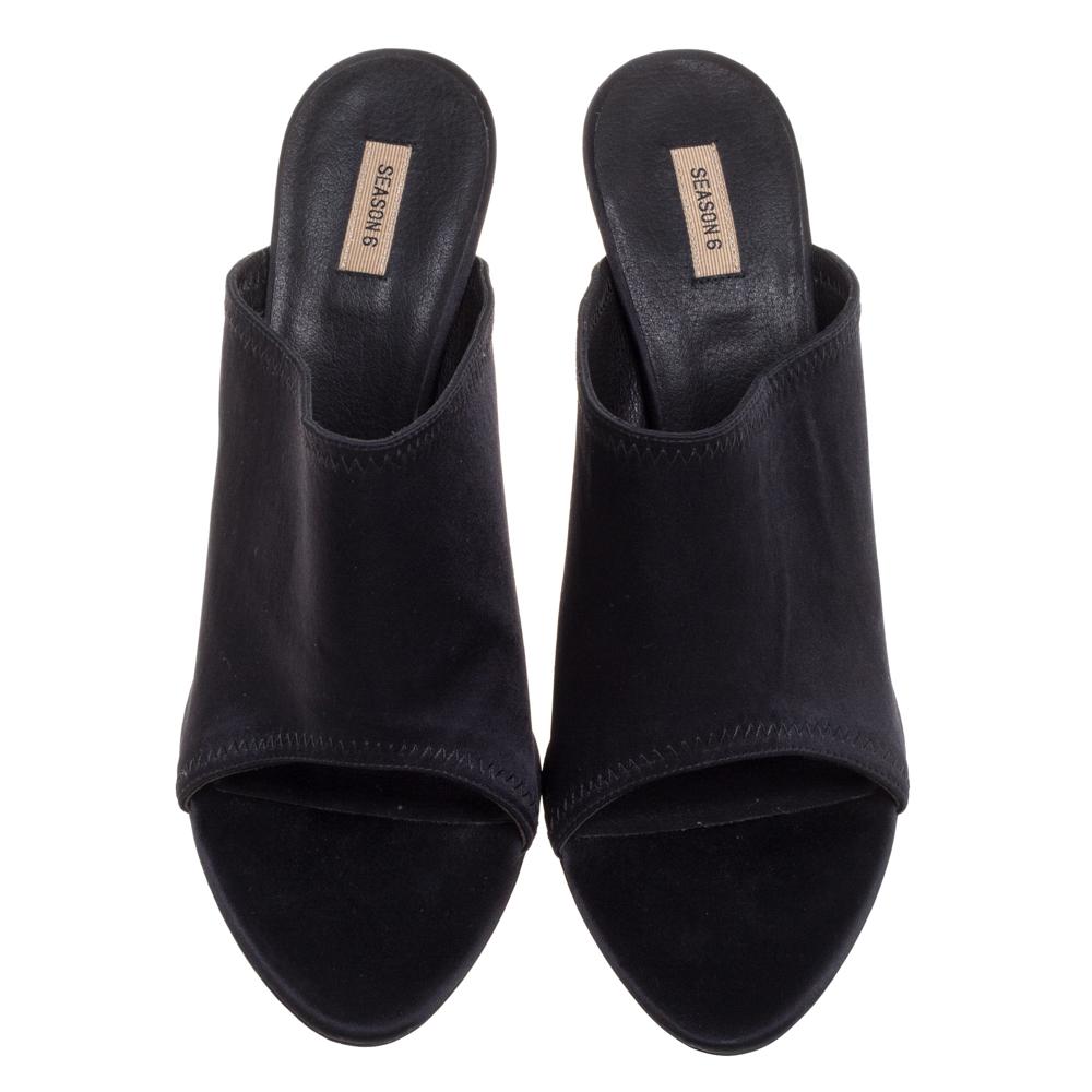 Yeezy Nero Maglia Stretch Stagione 6 Sandali Mule Taglia 41 In condizioni buone a Dubai, Al Qouz 2