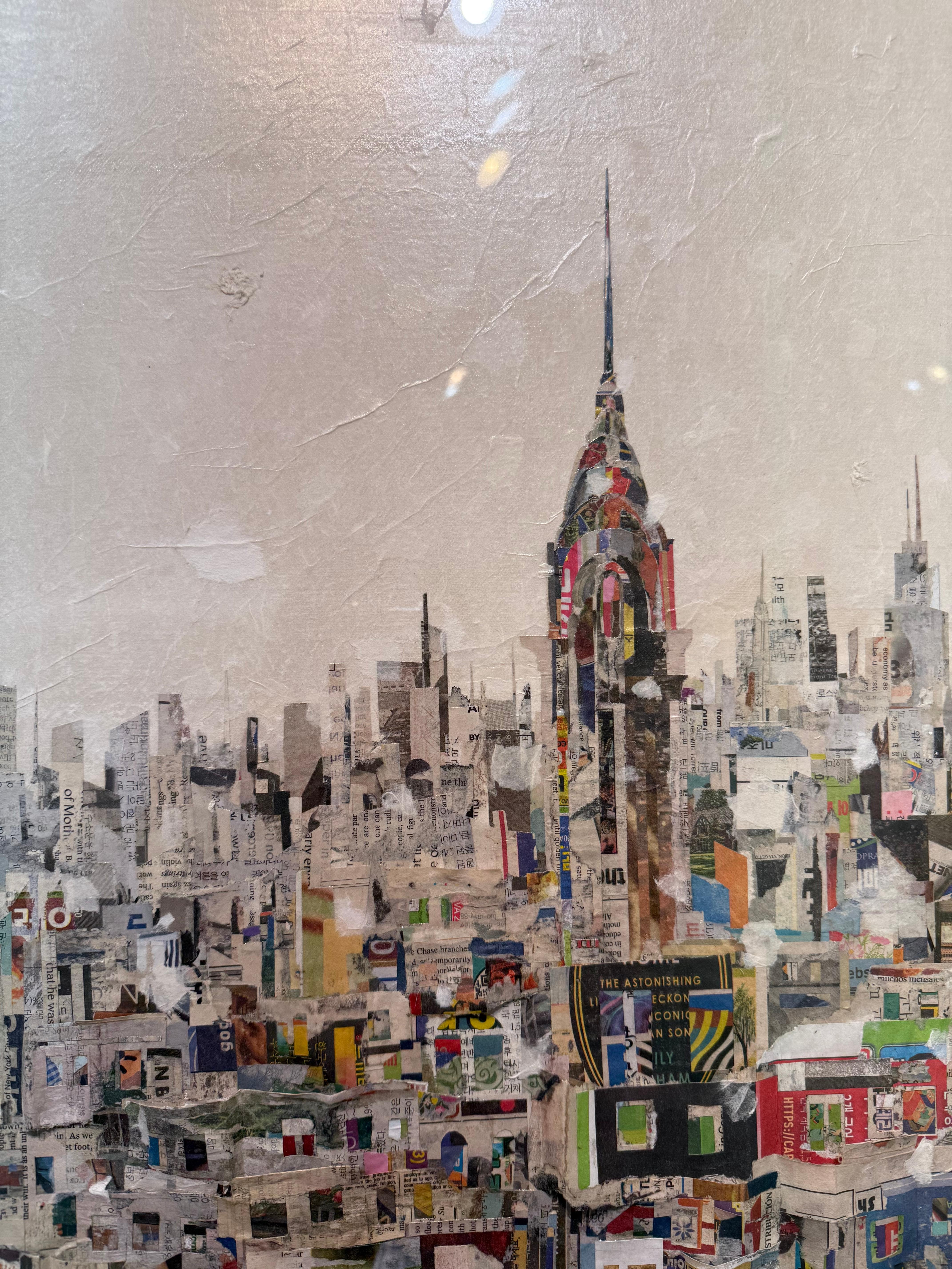 Panorama de l'East Side de Manhattan - Contemporain Mixed Media Art par Yeji Moon