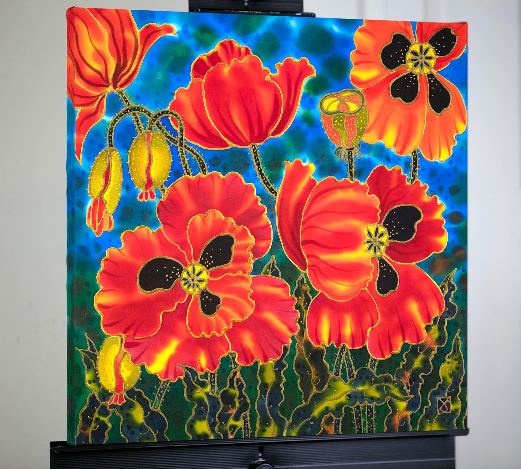 <p>Comentarios del artista<br />Las amapolas naranjas florecen bajo un cielo místico mientras cuatro capullos esperan para desplegar sus pétalos. Sus colores brillantes irradian una energía apasionada. La artista Yelena Sidorova aplica tintes y