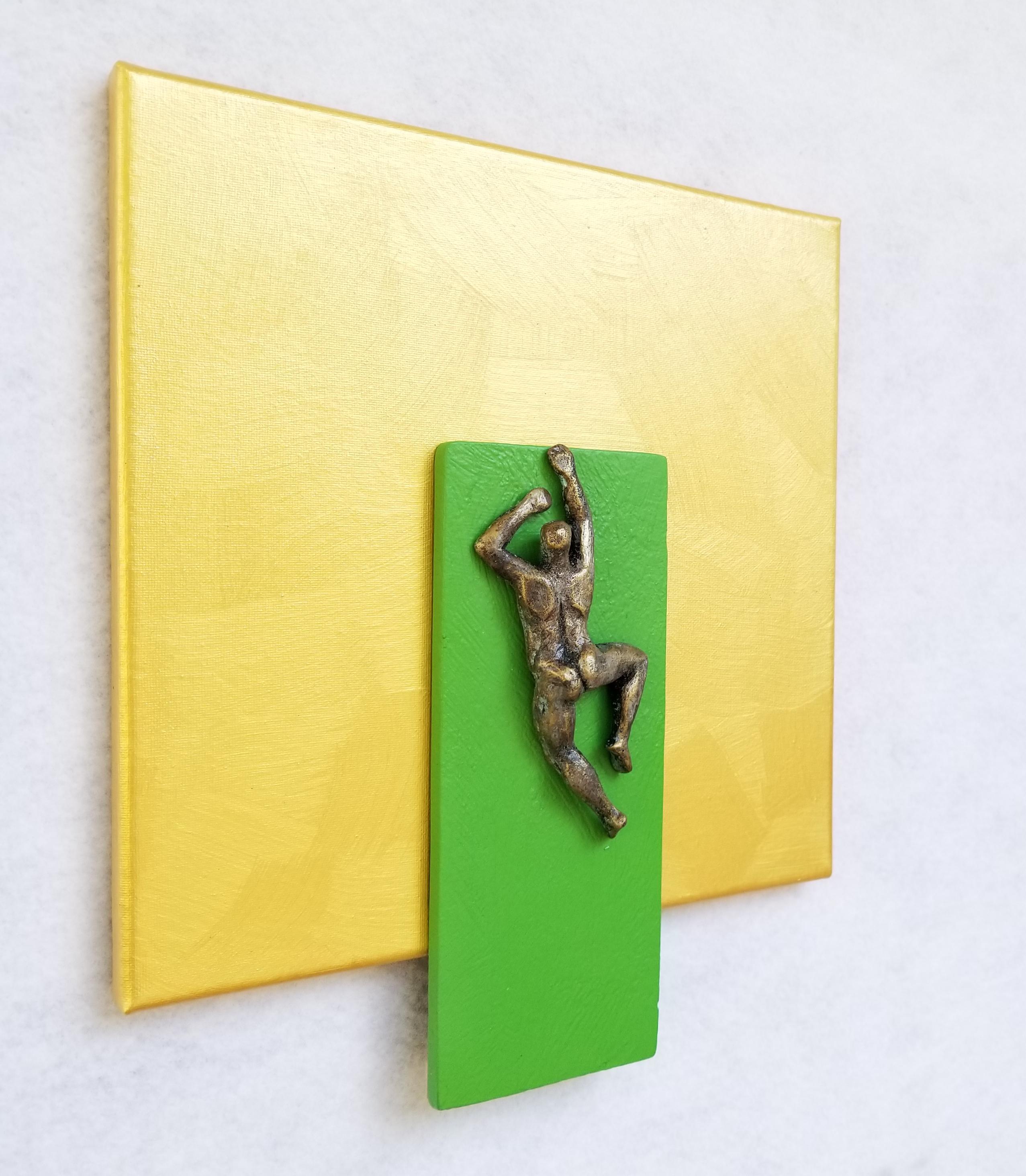 Green Climber on Gold, Original Painting - Contemporary Mixed Media Art by Yelitza Diaz