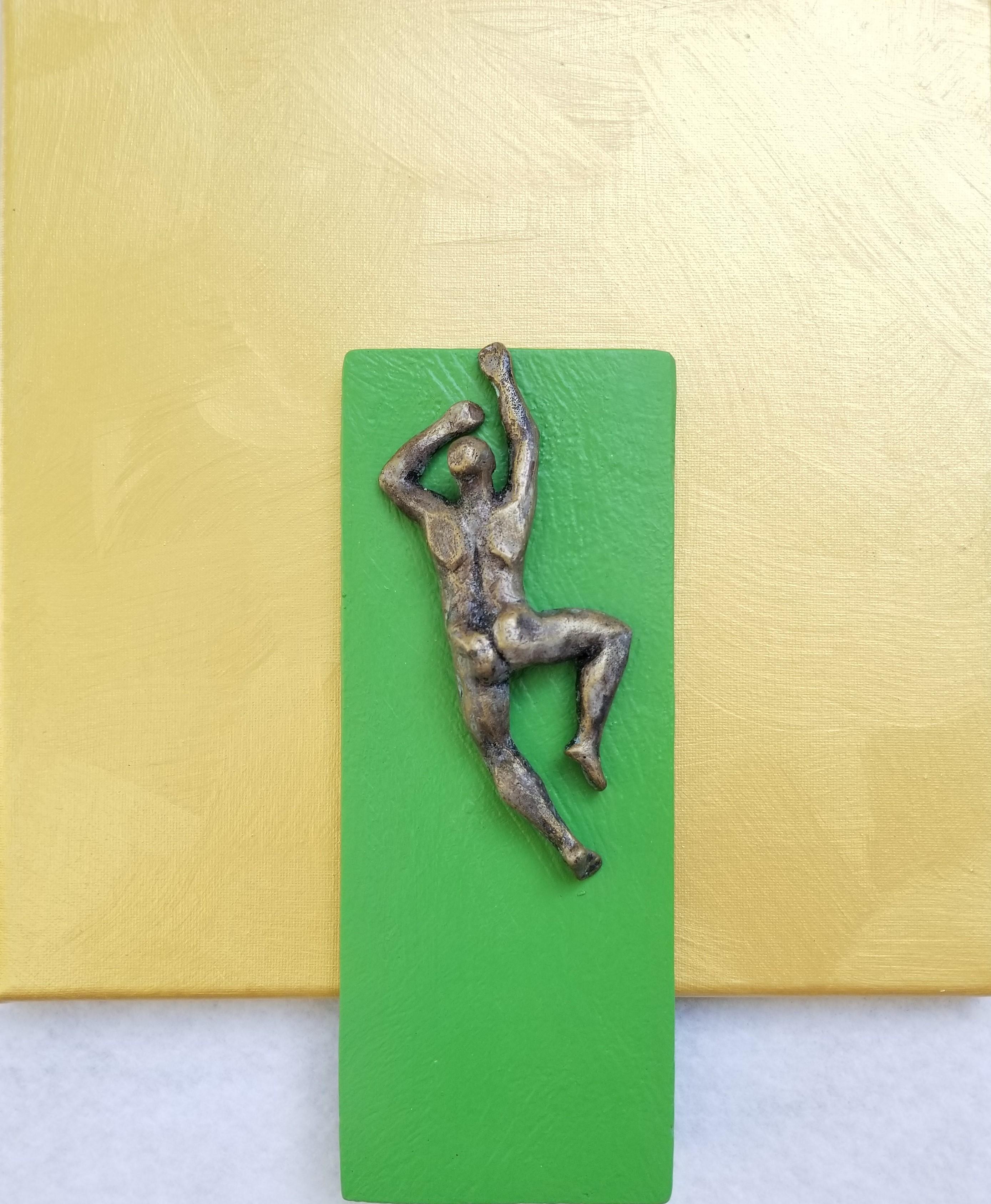 Green Climber on Gold, Original Painting - Mixed Media Art by Yelitza Diaz