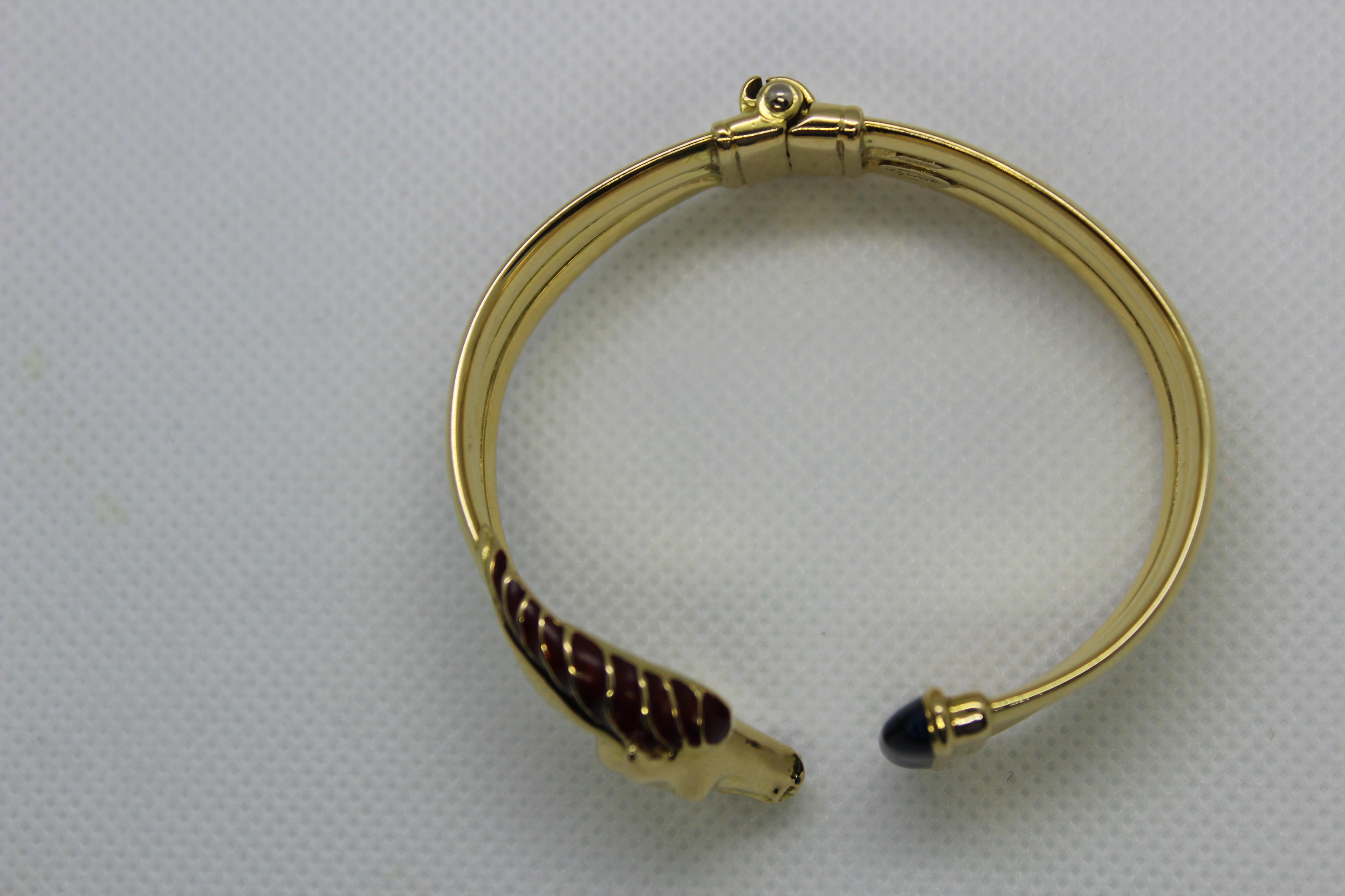 Yellow 18 Karat Gold Enamel Horse Head Bangle Bracelet Italy, 1990s For Sale 5