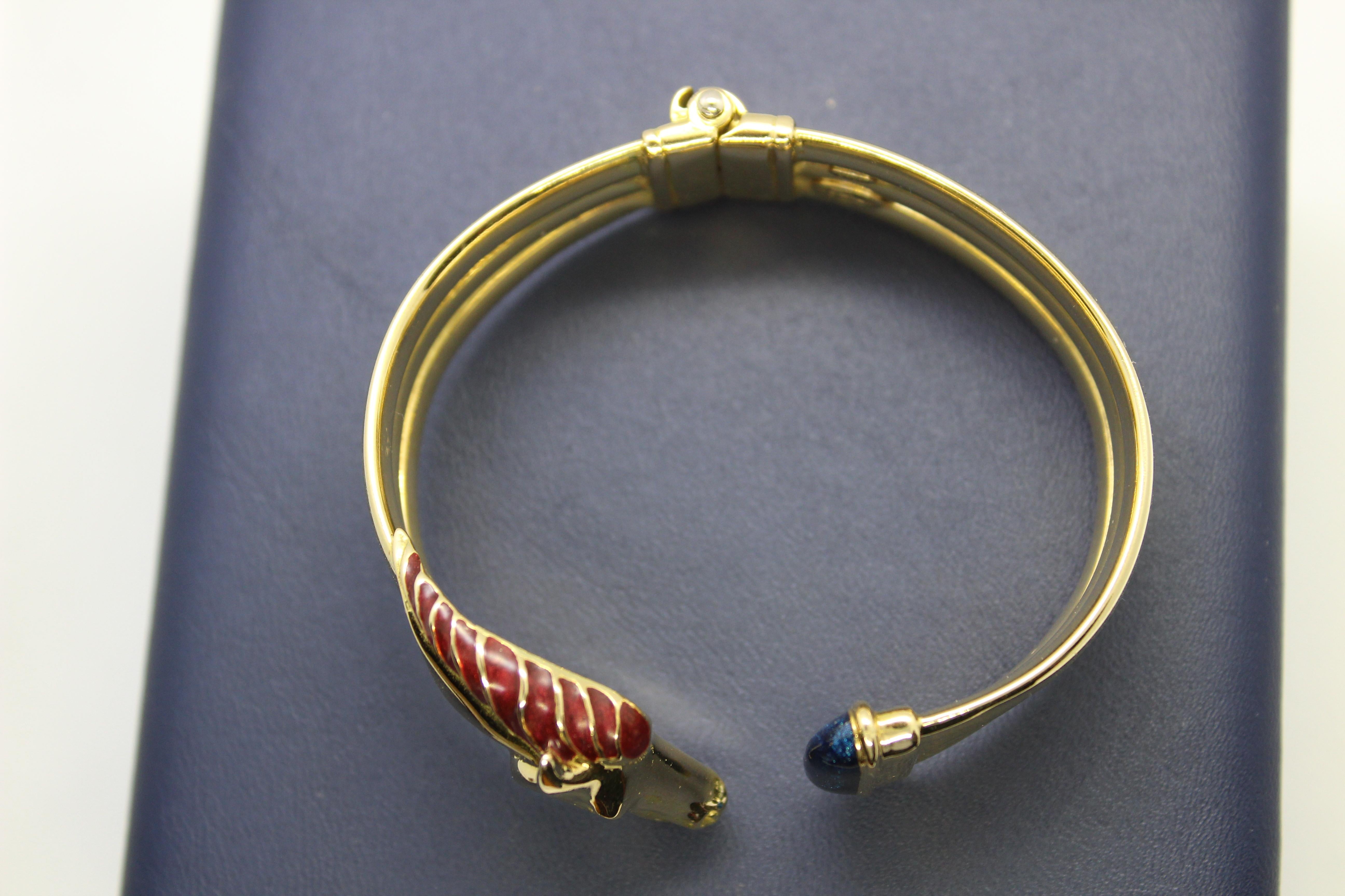 Yellow 18 Karat Gold Enamel Horse Head Bangle Bracelet Italy, 1990s For Sale 4