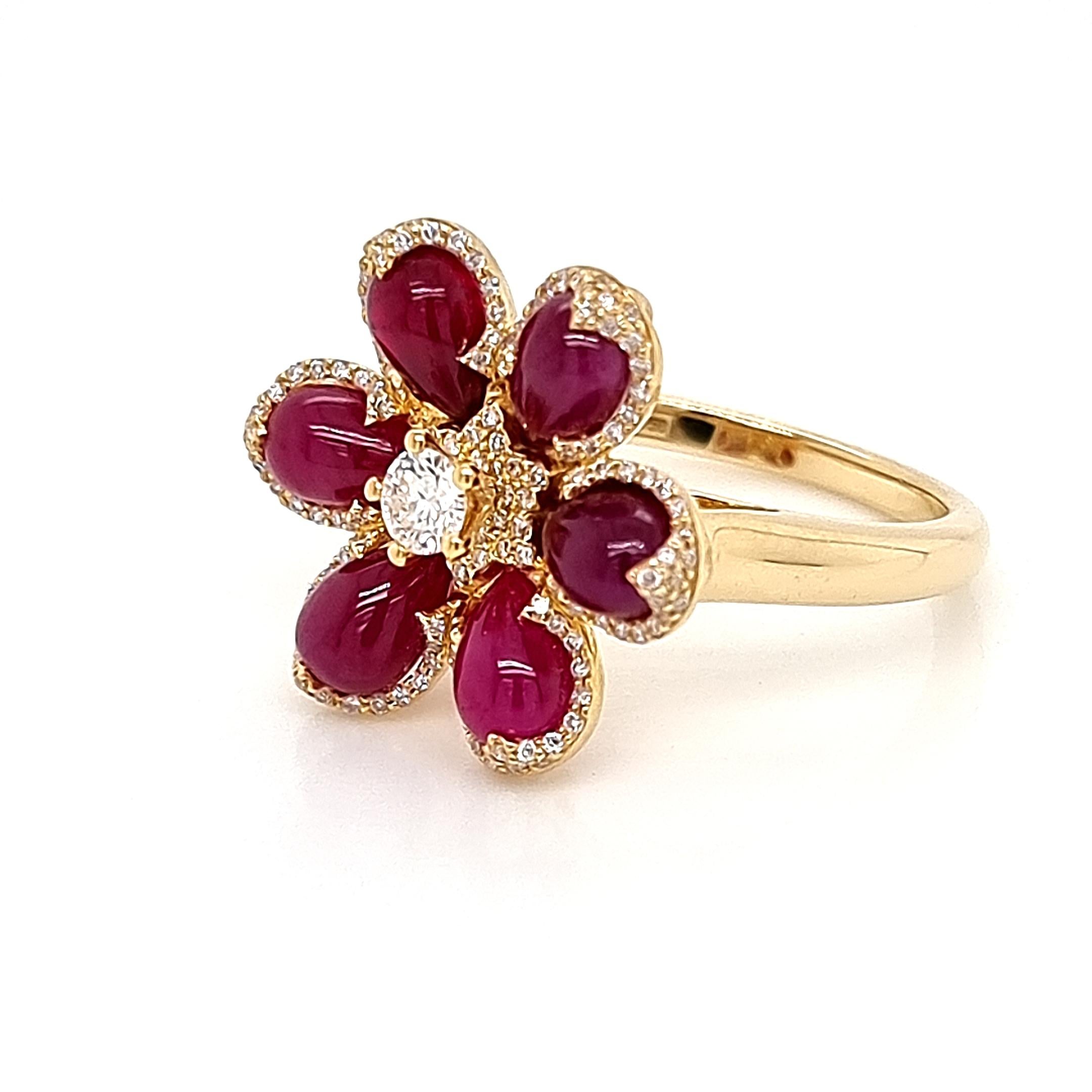 Round Cut Yellow 18K Ring with White Diamonds and Rubies Flower Theme For Sale