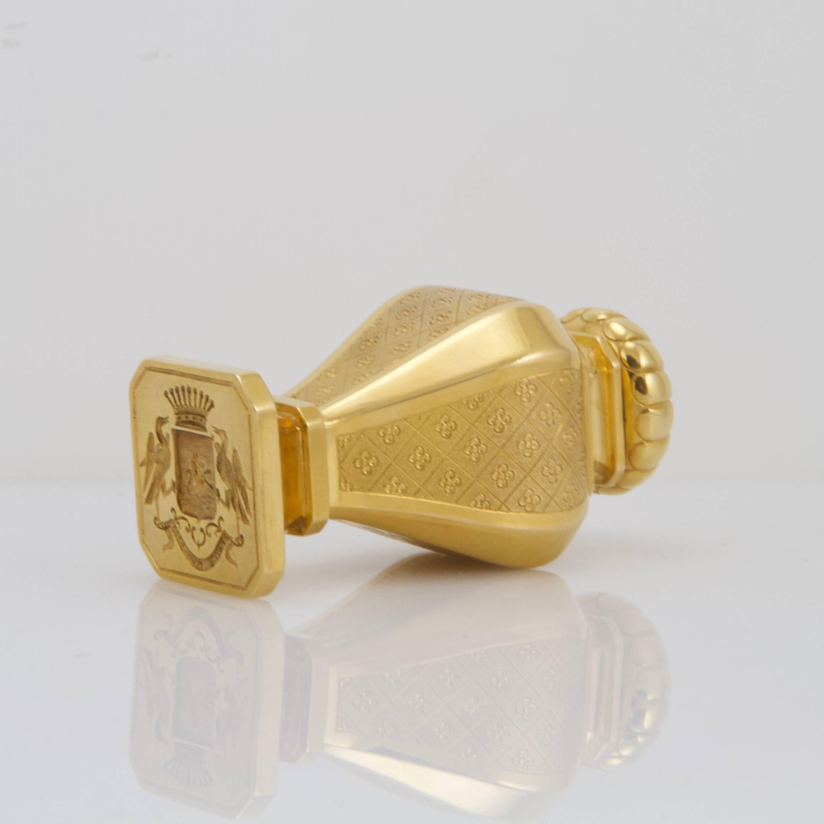 French Yellow 18-Karat Gold Seal Made in France For Sale