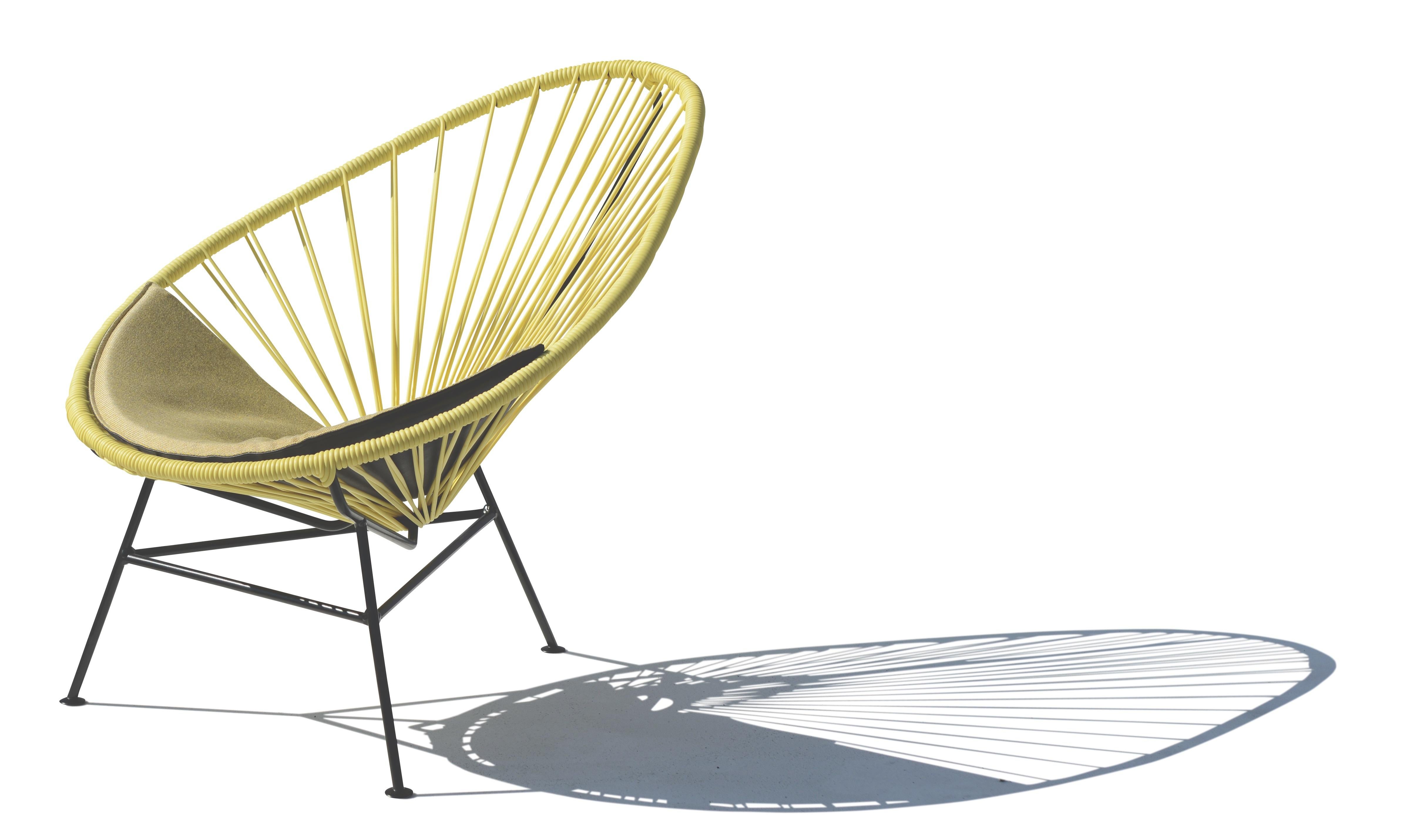 Postmoderno Mini sedia Acapulco gialla con cuscino giallo di OK Design in vendita