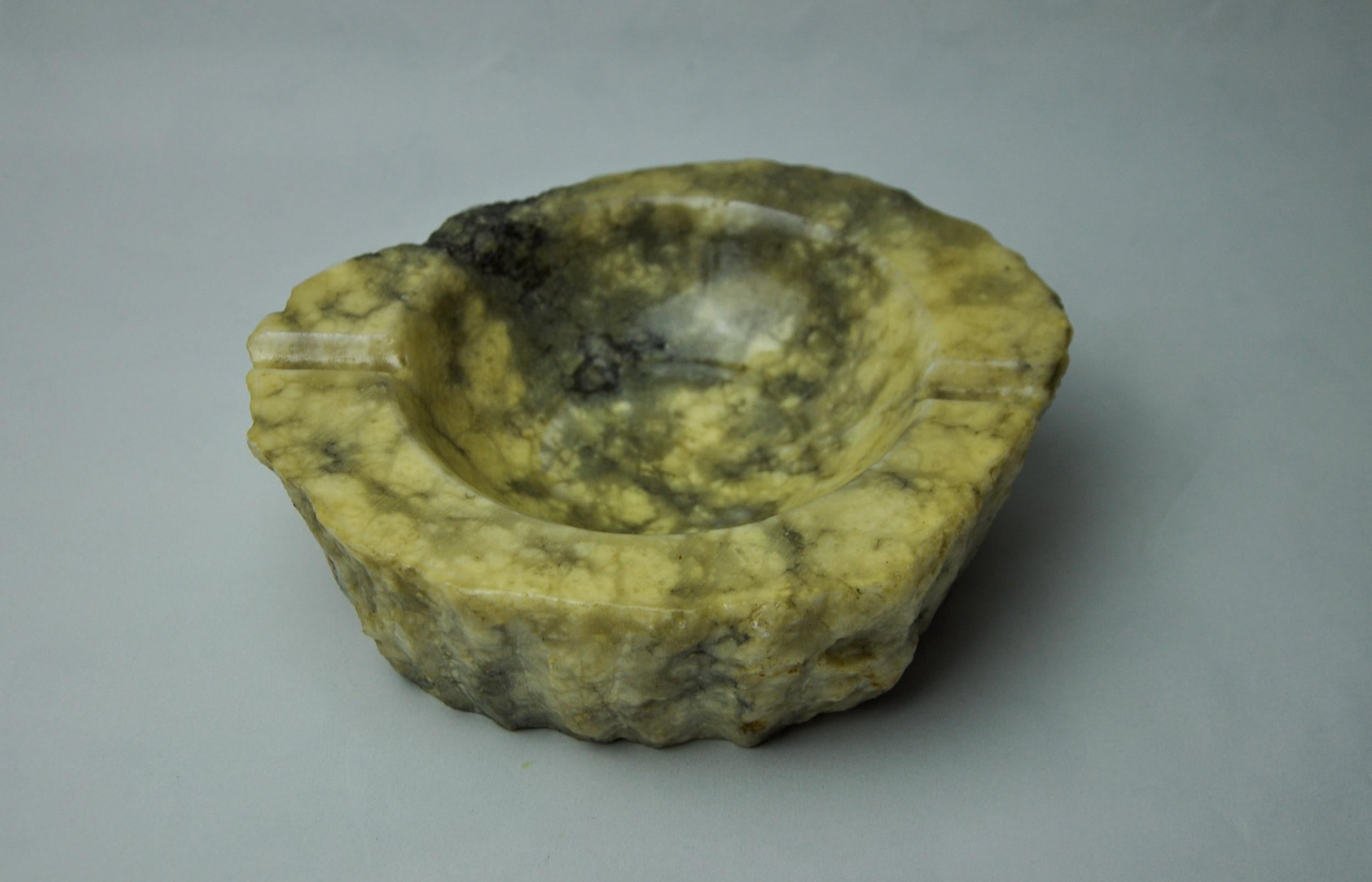 Italian Yellow alabaster ashtray by Romano Bianchi, Italy, 1970 For Sale