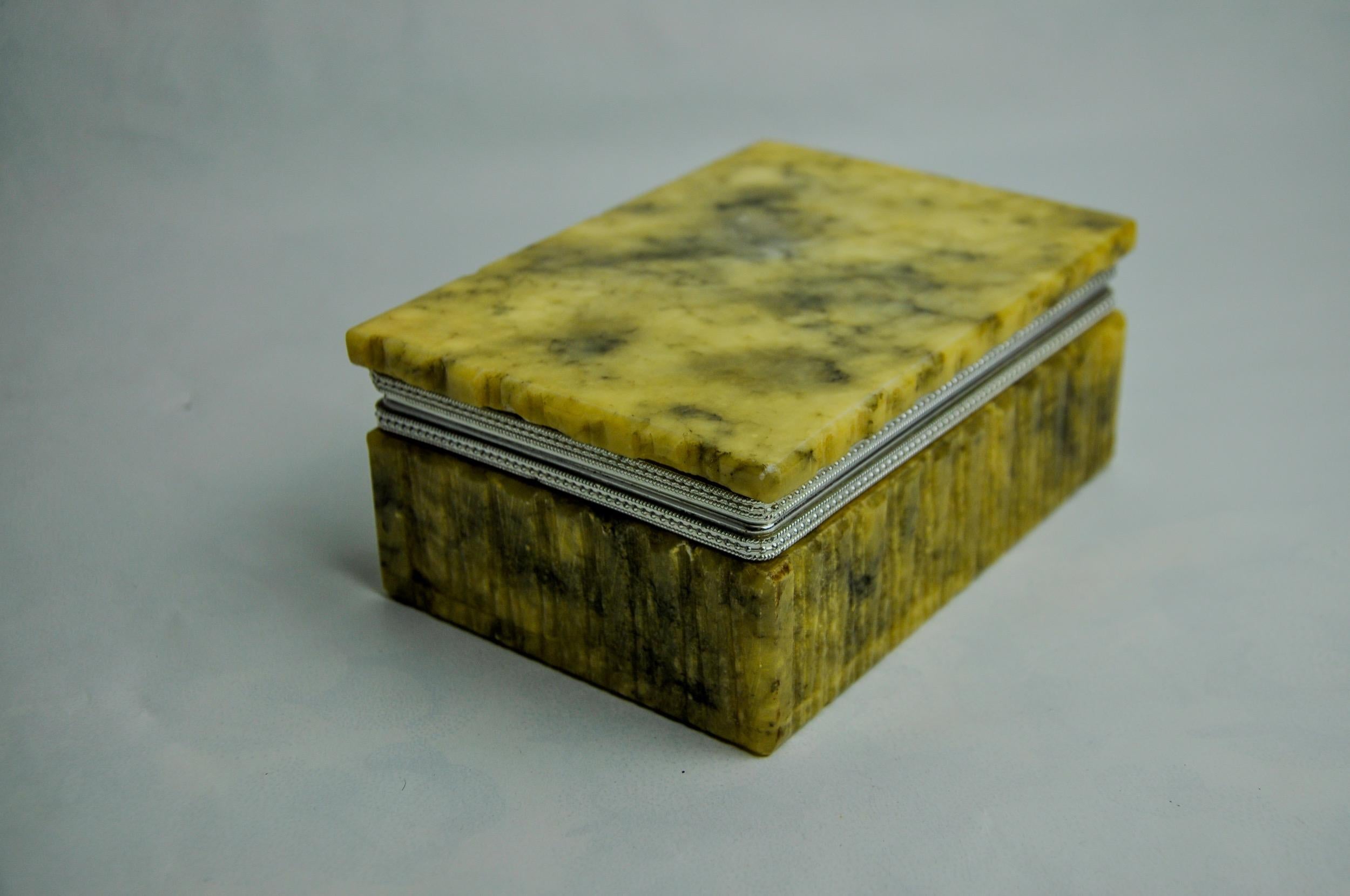 Italian Yellow alabaster box by Romano Bianchi, Italy, 1970 For Sale