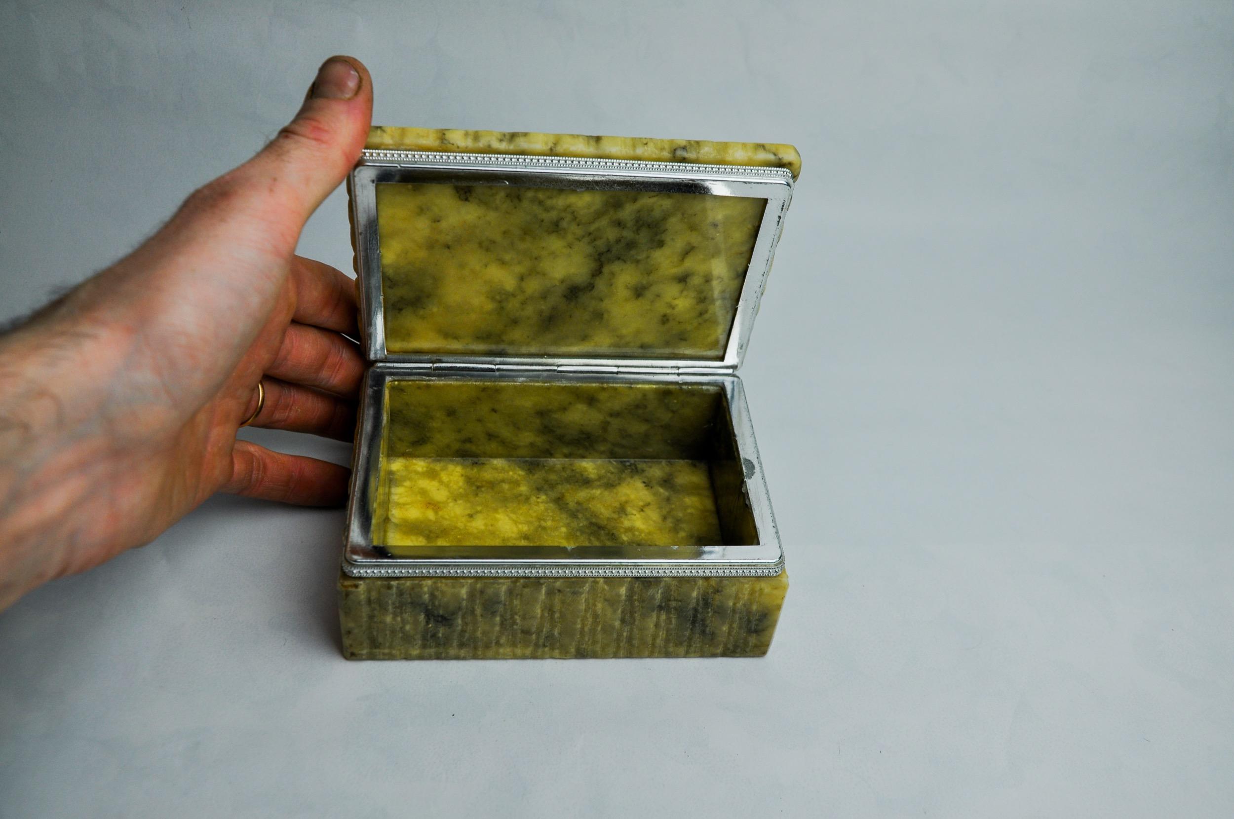 Late 20th Century Yellow alabaster box by Romano Bianchi, Italy, 1970 For Sale
