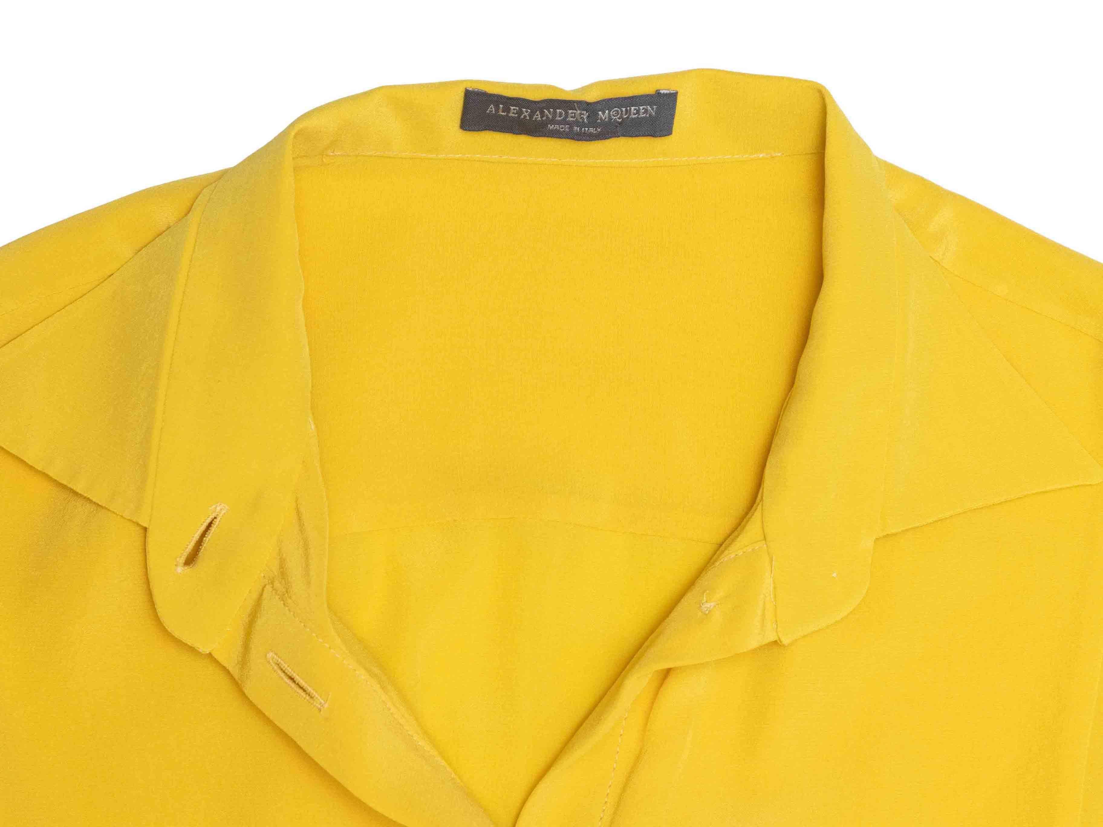Robe à manches longues en soie jaune Alexander McQueen Taille IT 38 en vente 2