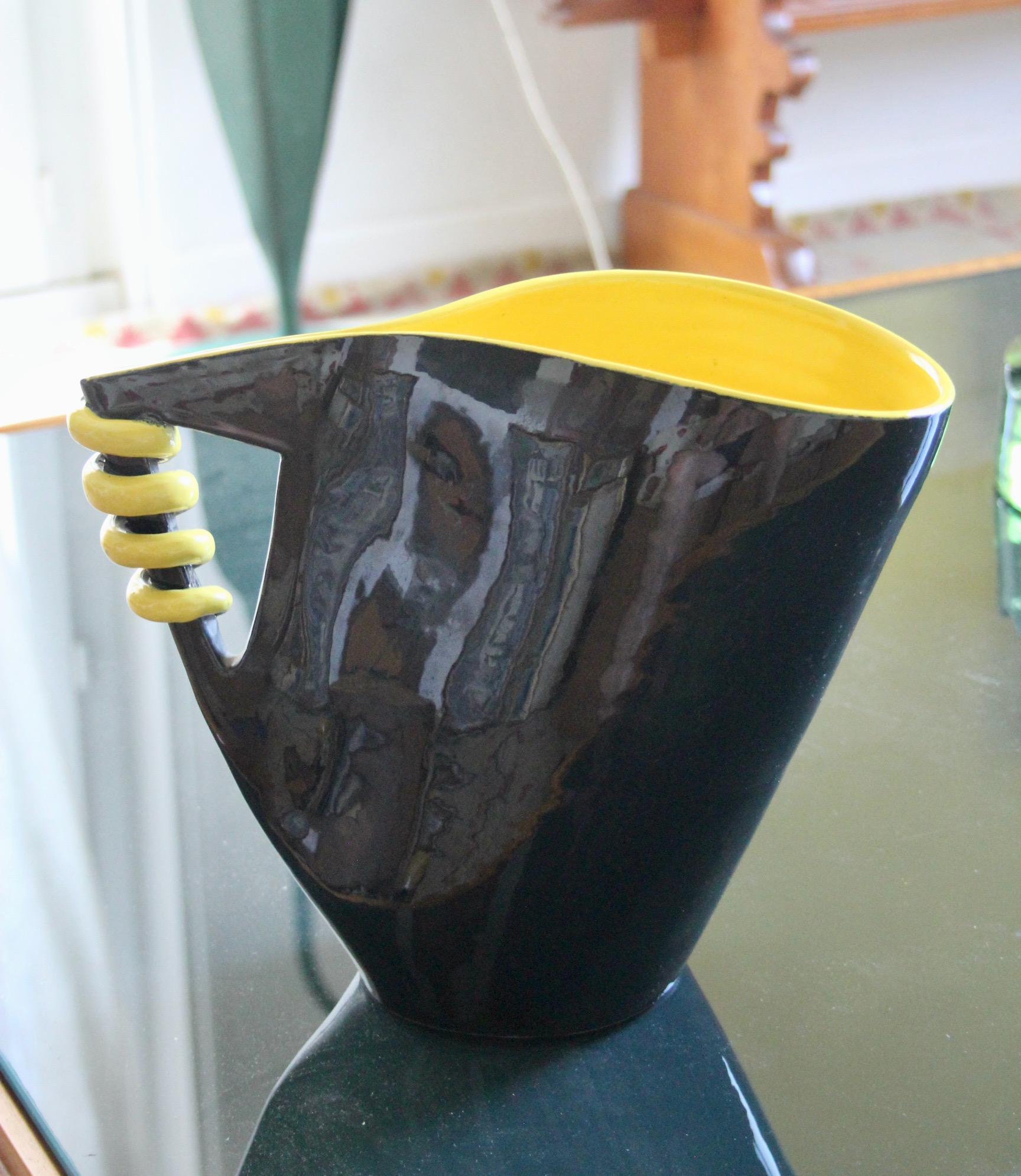 Mid-20th Century Yellow and black ceramic French pichet For Sale
