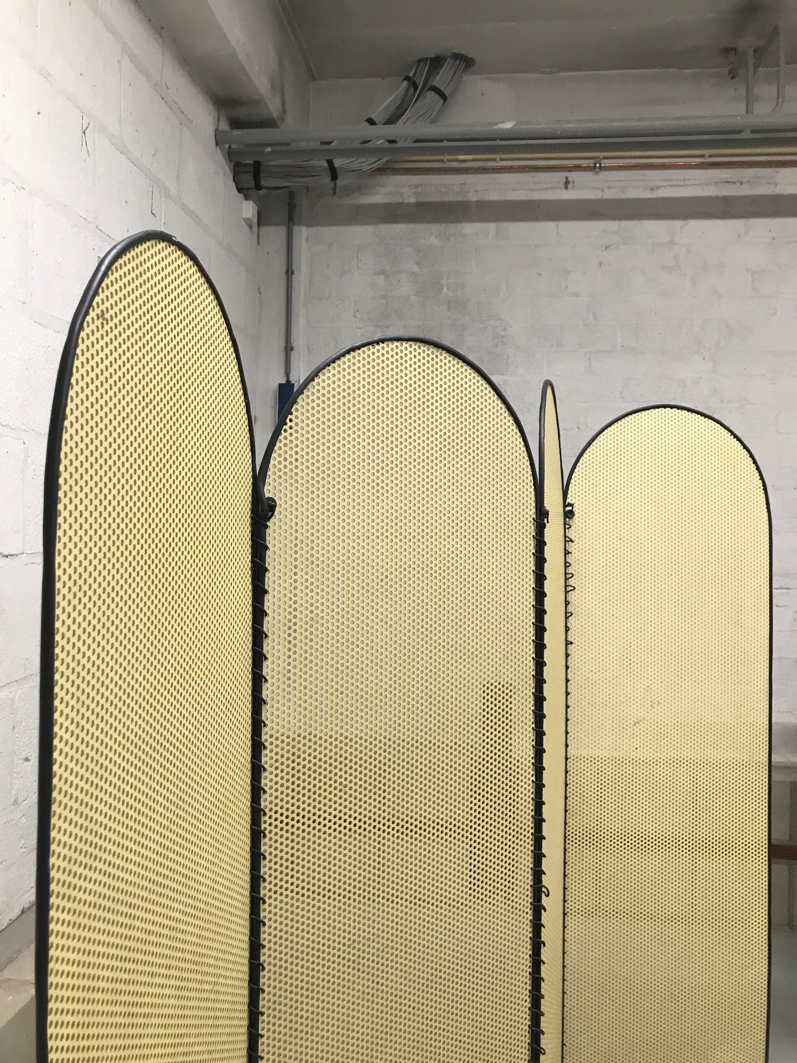 yellow room dividers