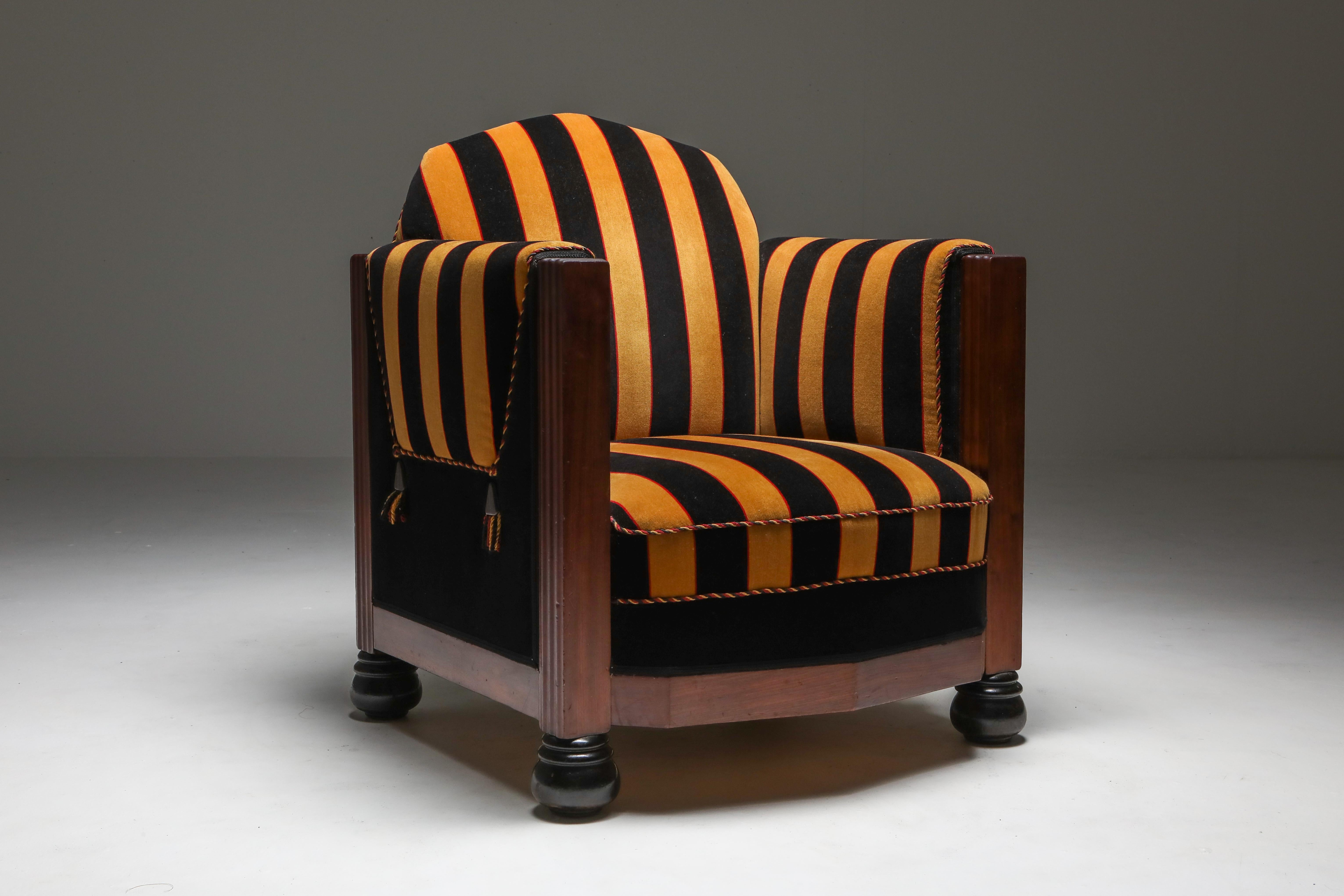 Yellow and Black Velvet Art Deco Club Chair In Good Condition In Antwerp, BE