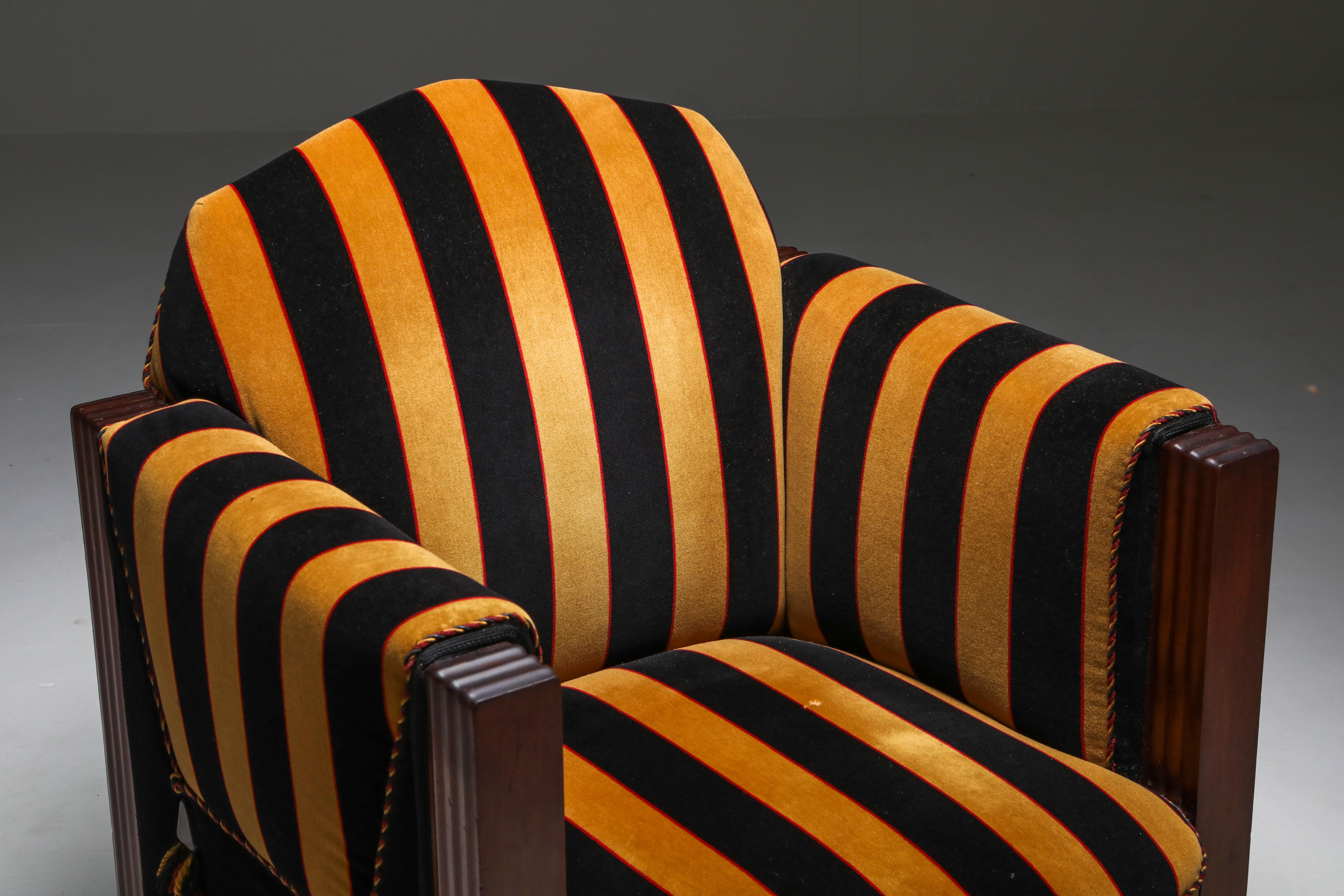 Yellow and Black Velvet Art Deco Club Chair In Good Condition In Antwerp, BE