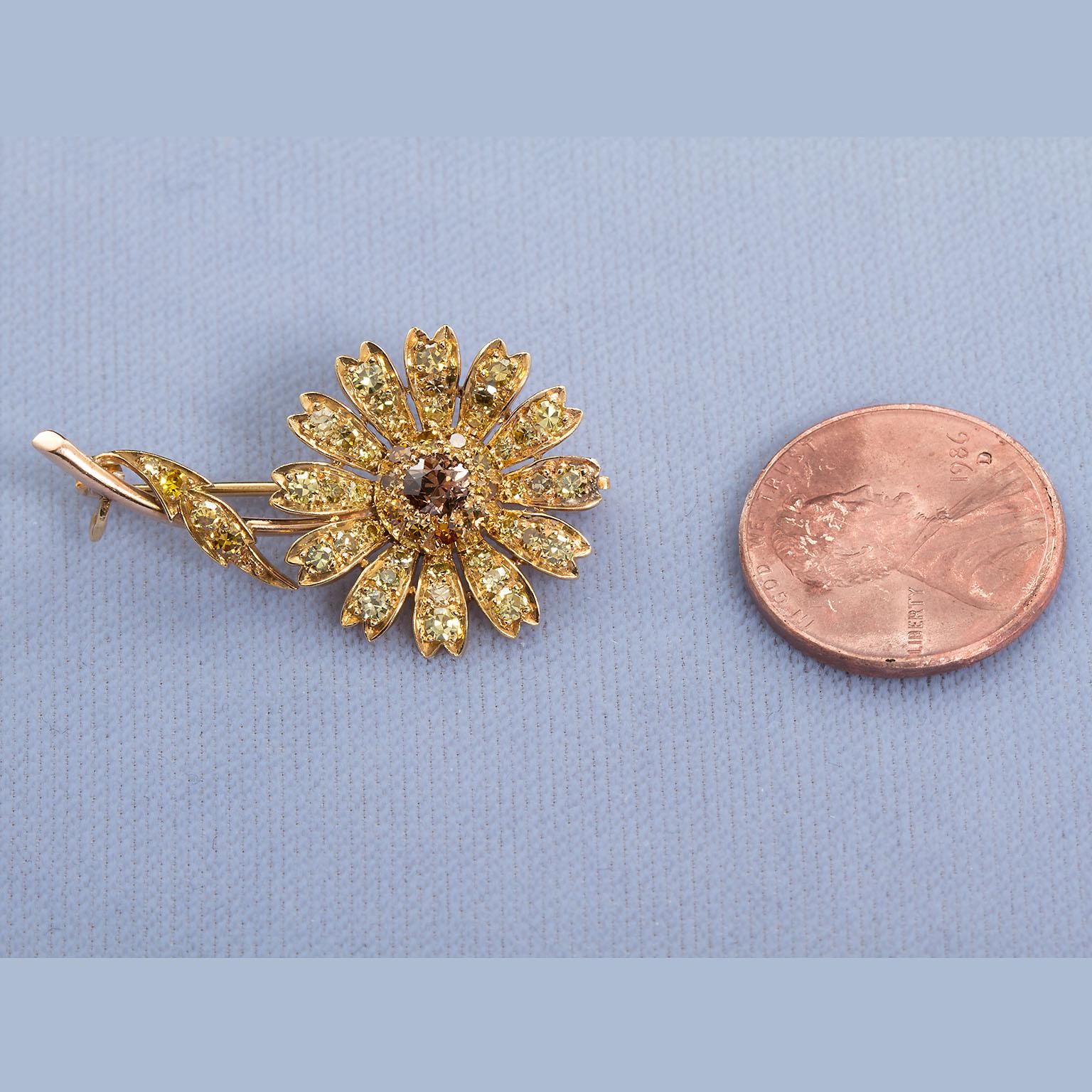 Round Cut Yellow and Champagne Diamond Daisy Flower Brooch