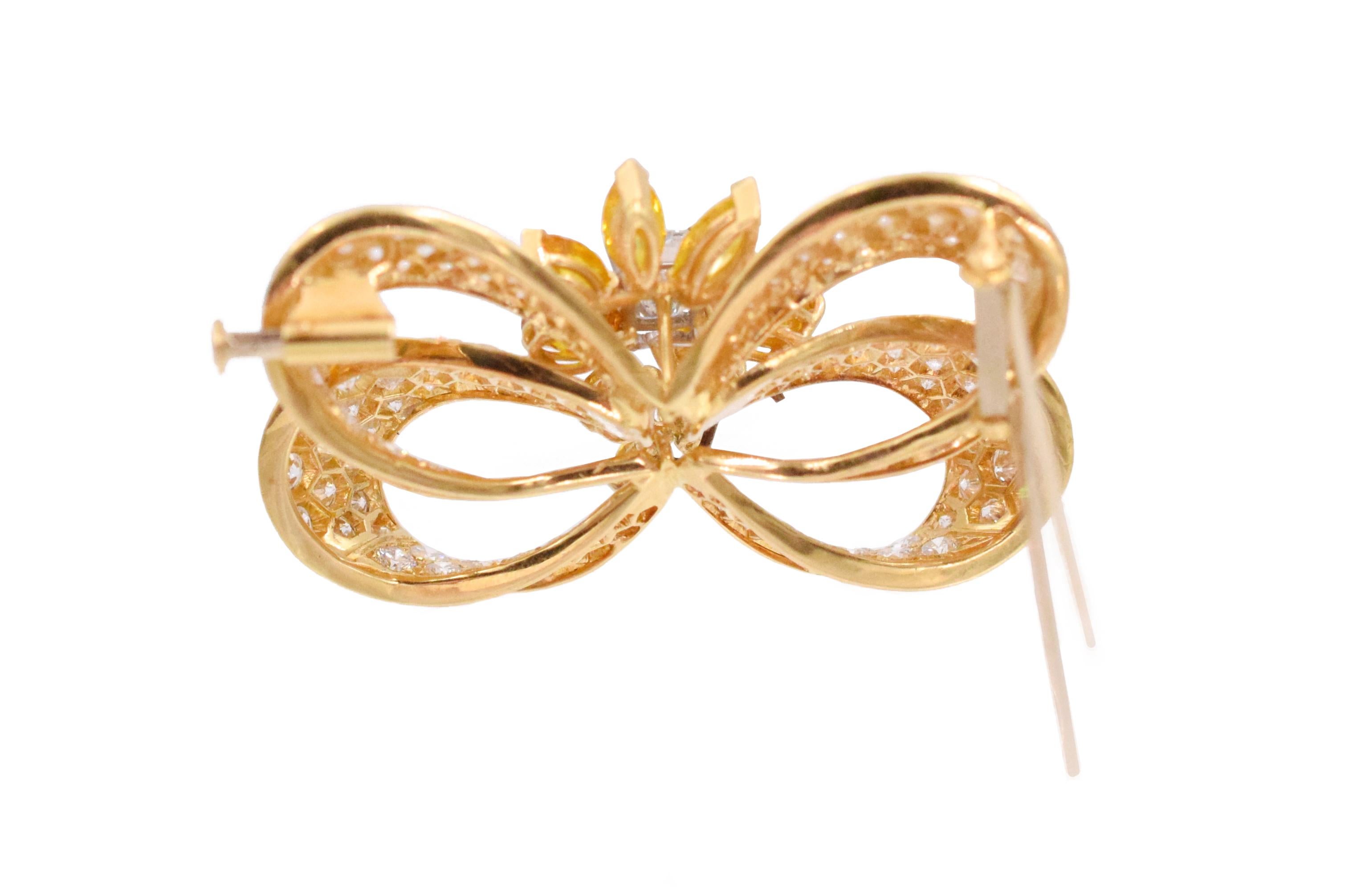 NALLY Yellow and Colorless Diamond Bow Brooch In Excellent Condition For Sale In New York, NY