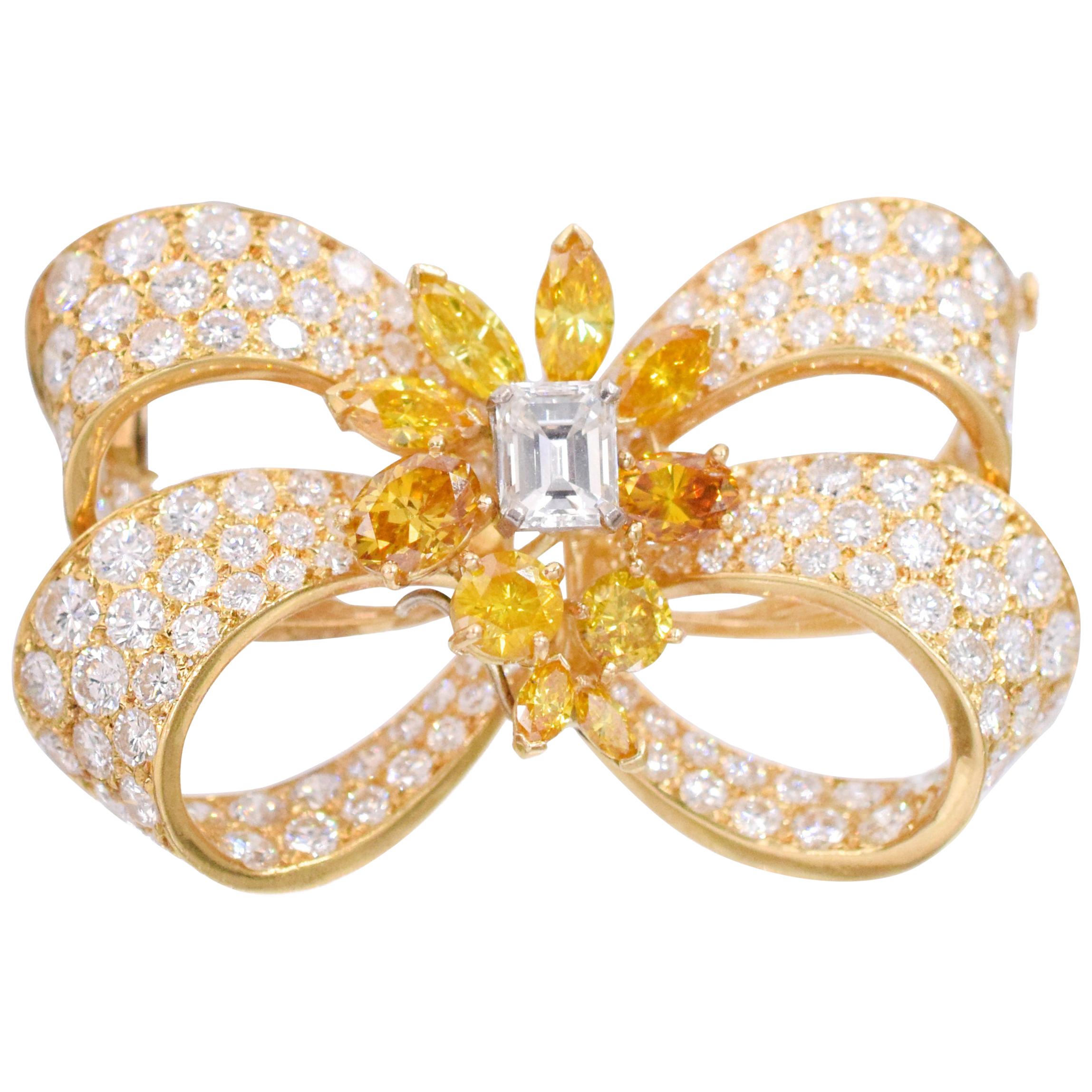 NALLY Yellow and Colorless Diamond Bow Brooch For Sale