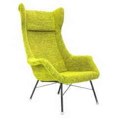 Fauteuil Wingback jaune et vert de Miroslav Navratil pour Ton, années 1960