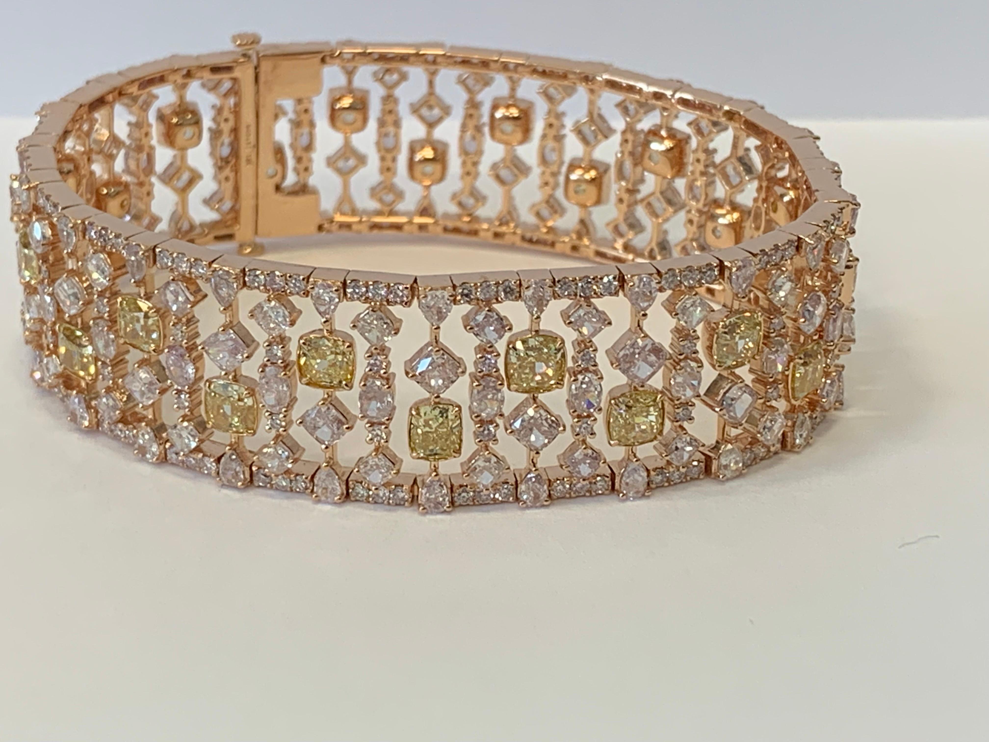 Gelbes und helles Diamantarmband aus 18 Karat Roségold 1