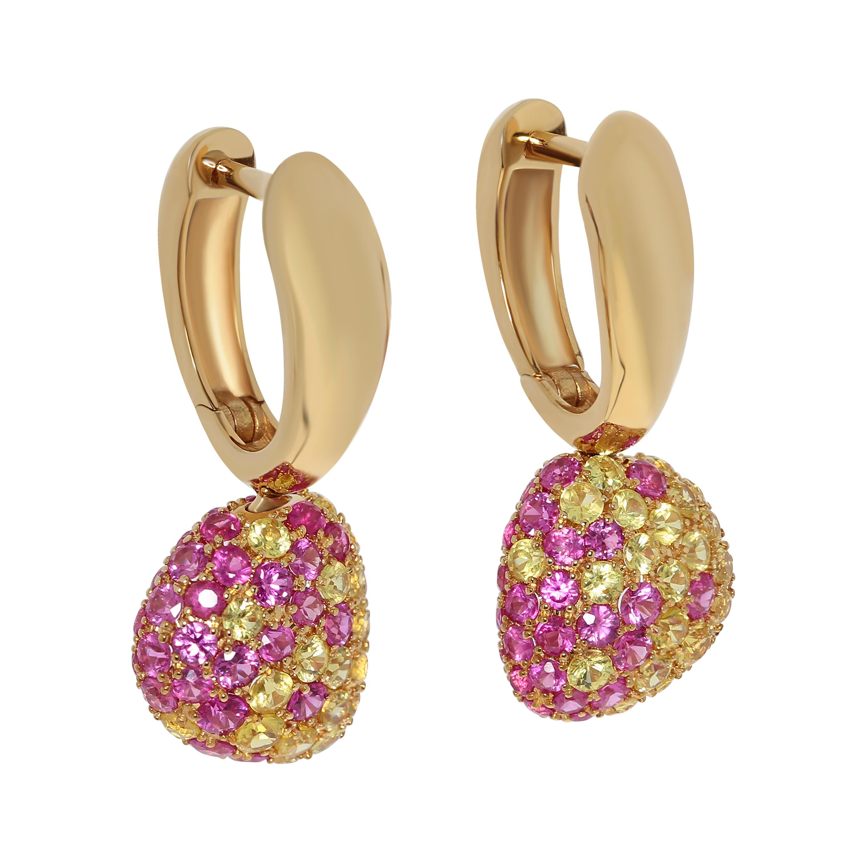 Yellow and Orange Sapphires Yellow 18 Karat Gold Riviera Earrings
The name and the variety of colours in this collection are associated with the bright Italian and French Riviera, vivid and colourful houses and sun reflections on the water. A place