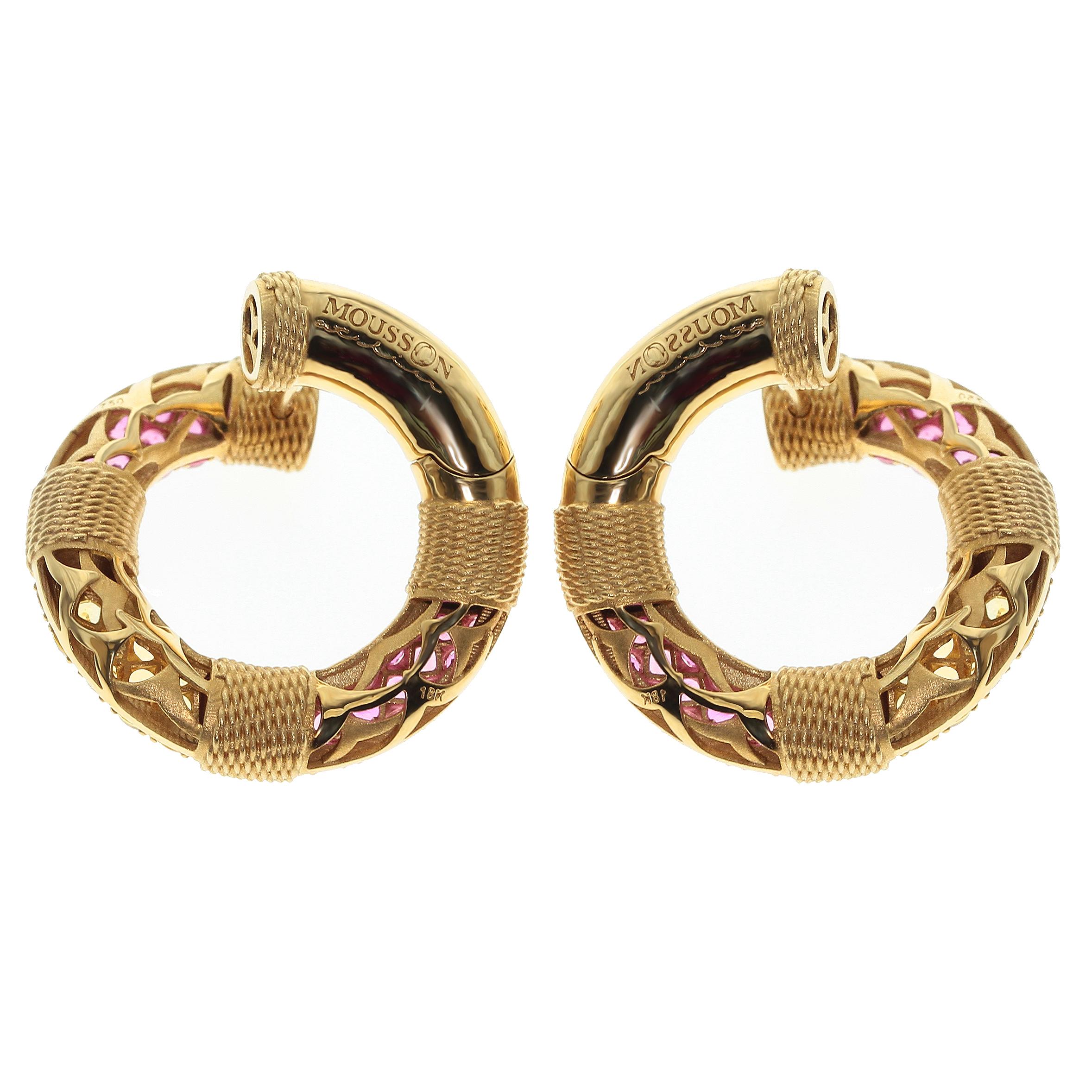 Yellow and Pink Sapphire 18 Karat Yellow Gold Lifebuoy Earring
From our Marina Collection. As a present, speaks himself: Lifebuoy - save in love with you
Accompanied with the brooch LU116414772031 and ring LU116414772011