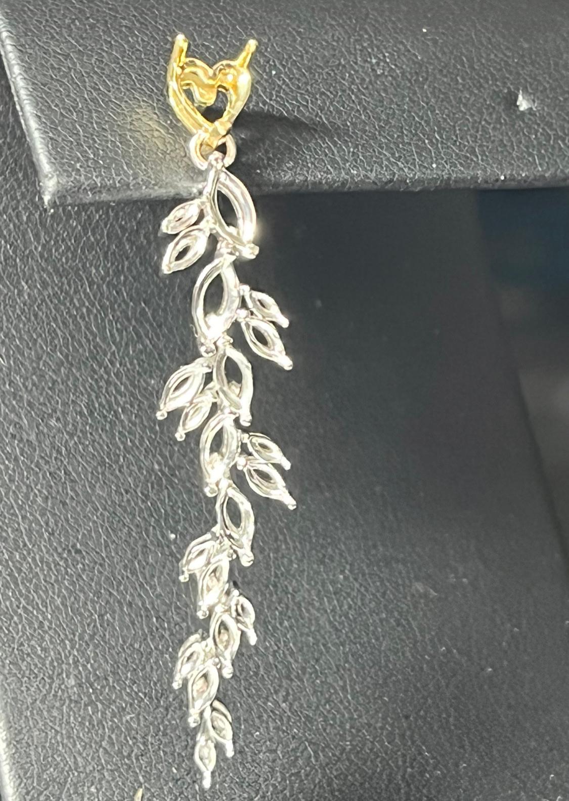 Yellow and White Diamond Dangle Earrings In New Condition For Sale In Overland Park, KS