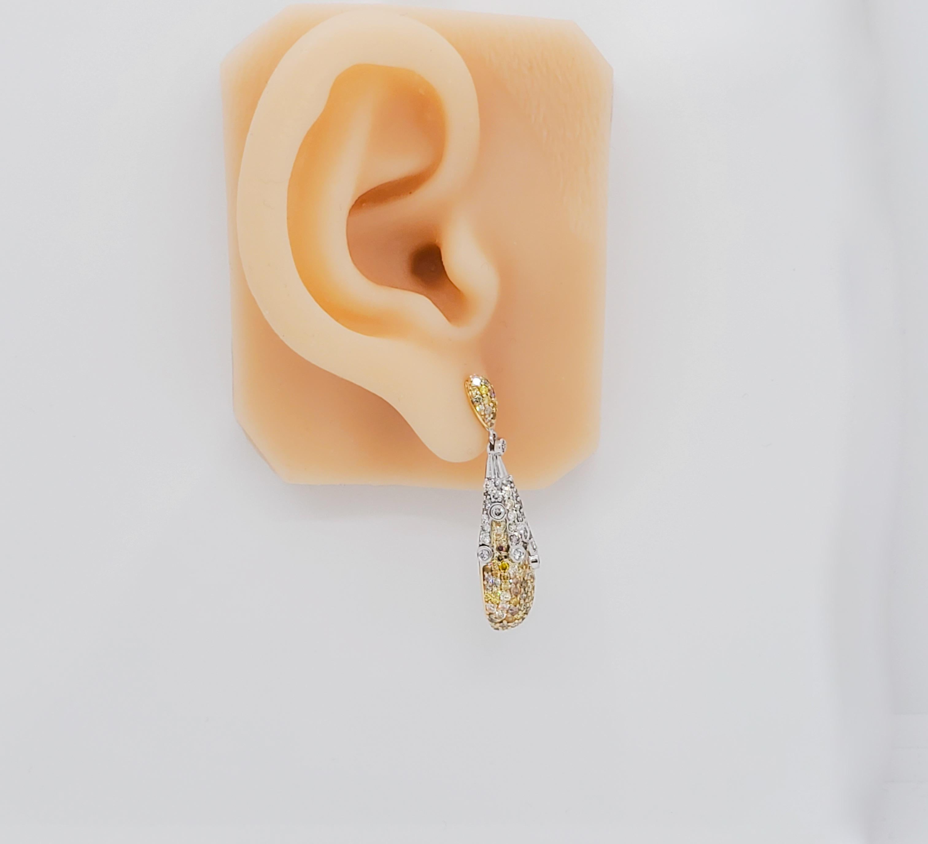 Yellow and White Diamond Day and Night Dangle Earrings in 14k Gold In New Condition For Sale In Los Angeles, CA