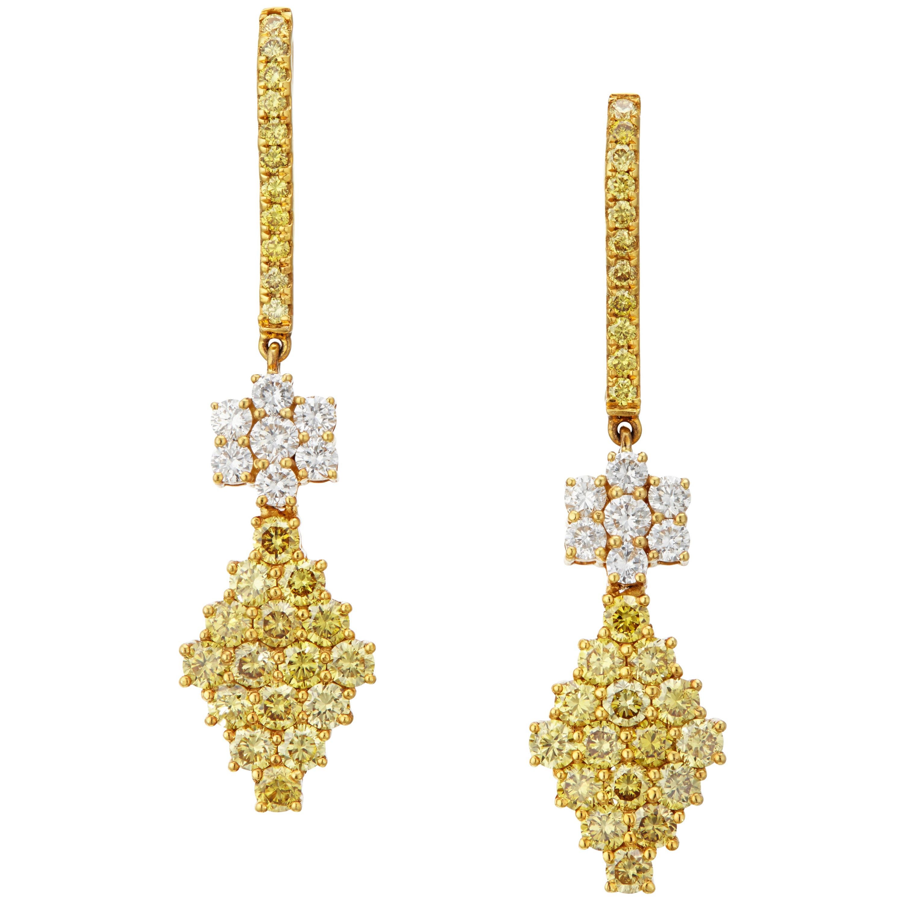 Manpriya B Yellow and White Diamond 18k Gold Dangle Drop Earrings For Sale