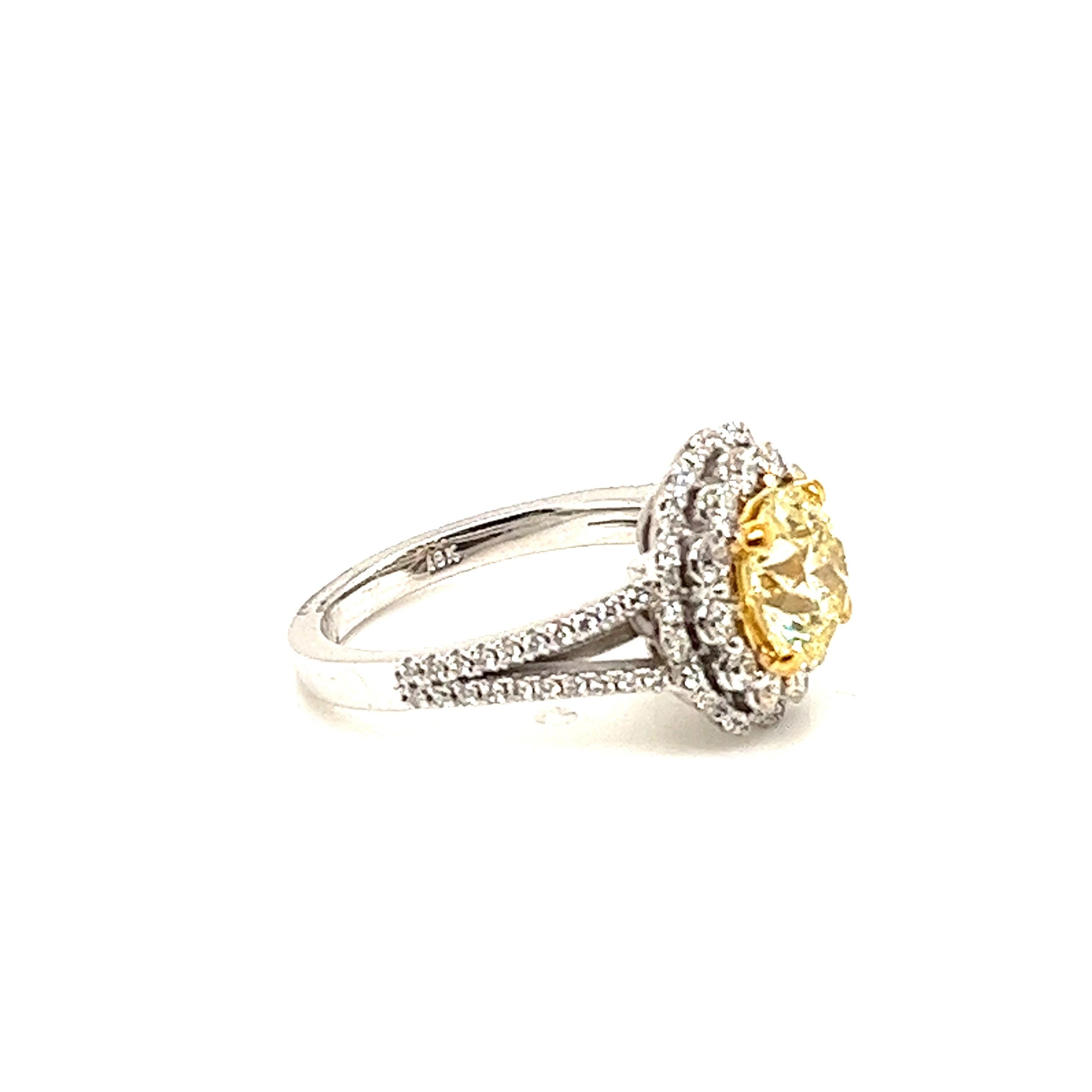 Gelber & Weißer Diamant-Ohrring und Ring Suite 6,55 Karat 18 Karat Gold  für Damen oder Herren
