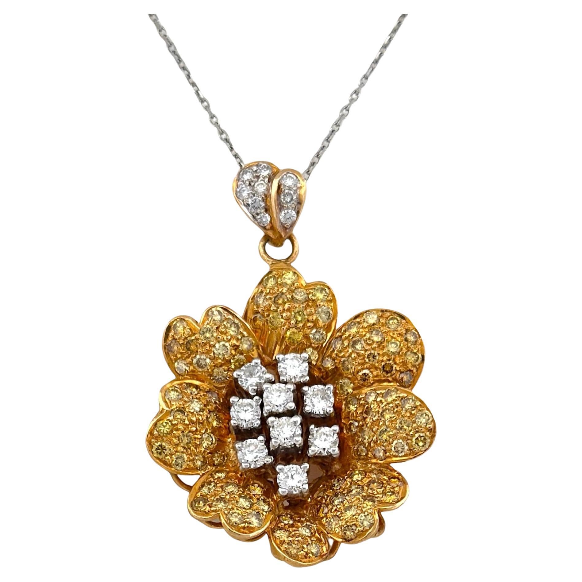 fleur en diamant jaune et blanc en vente