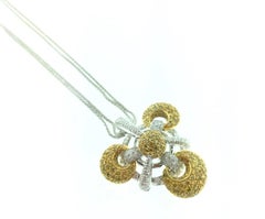 Gelbe und weiße Diamant-Anhänger-Halskette aus 18 Karat Gold mit Pflaster