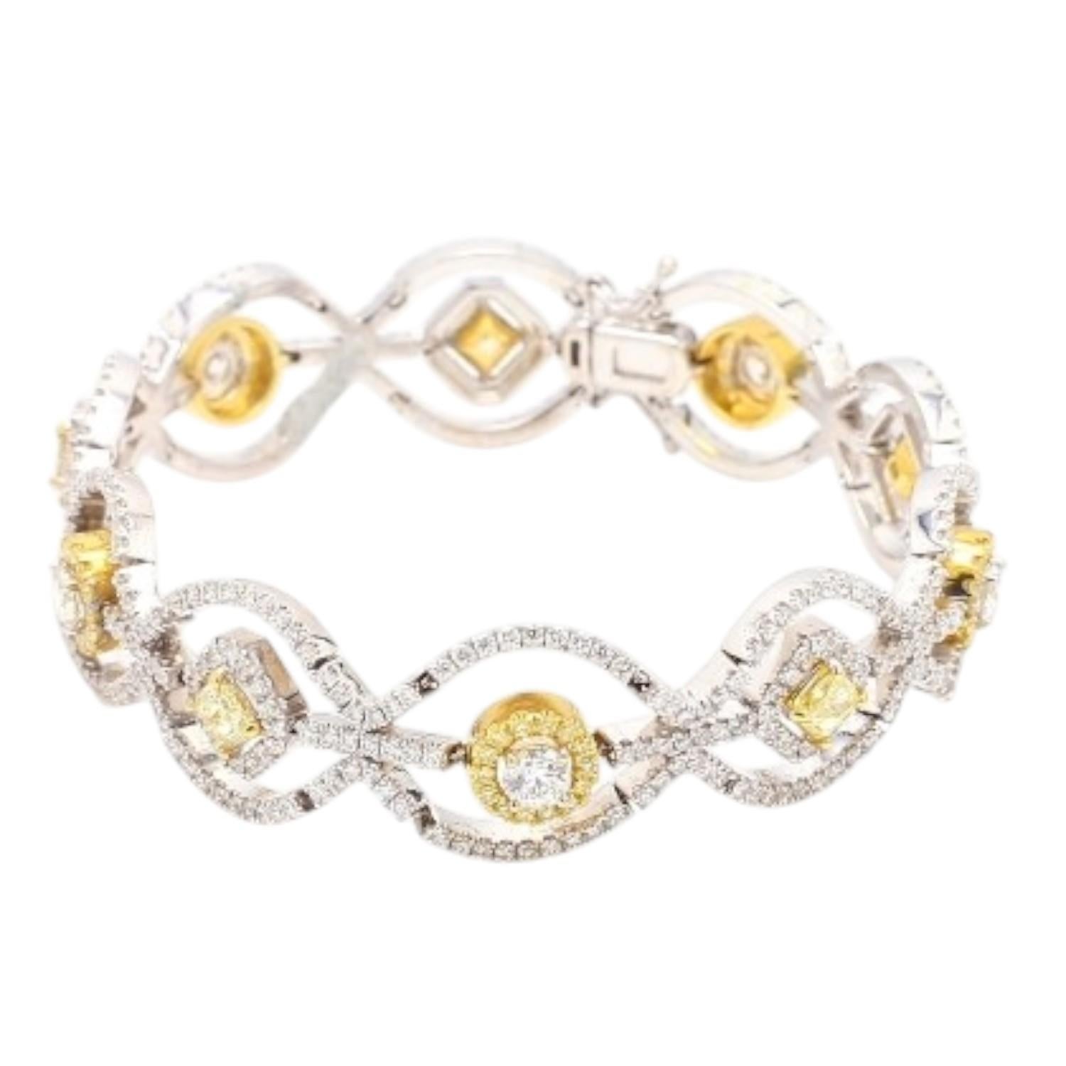 Taille radiant Bracelet de diamants jaunes et blancs taille radiant en vente