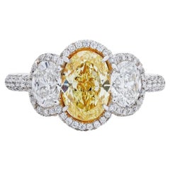 Neil Lane Couture Yellow & White Diamond Three Stone Platinum Ring