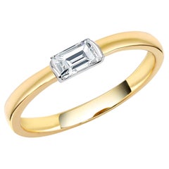 Yellow and White Gold Baguette Diamond Solitaire Band Weighing 0.35 Carats