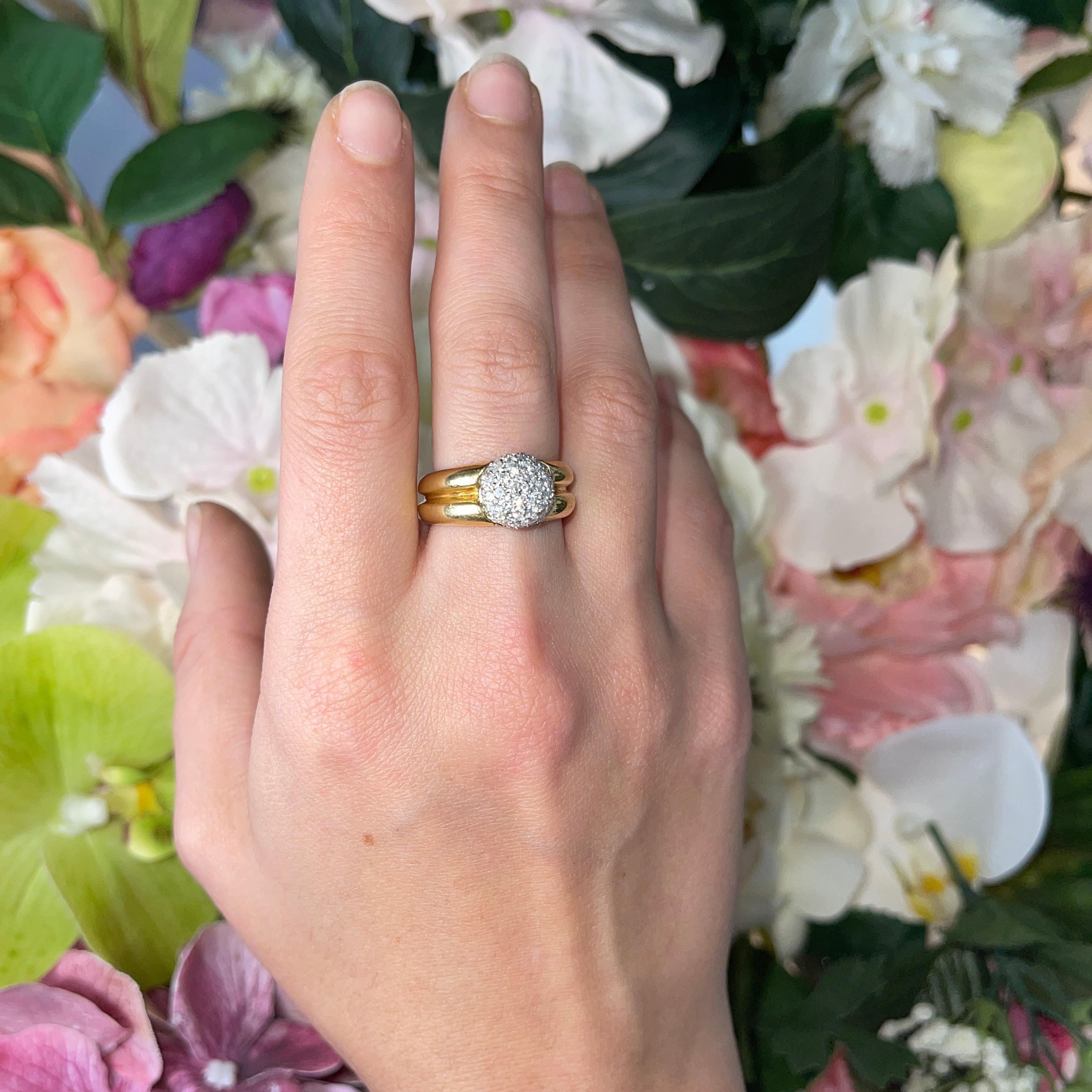 Bague Vintage en or jaune et blanc avec dôme en diamant pavé 0,88 carats en vente 1