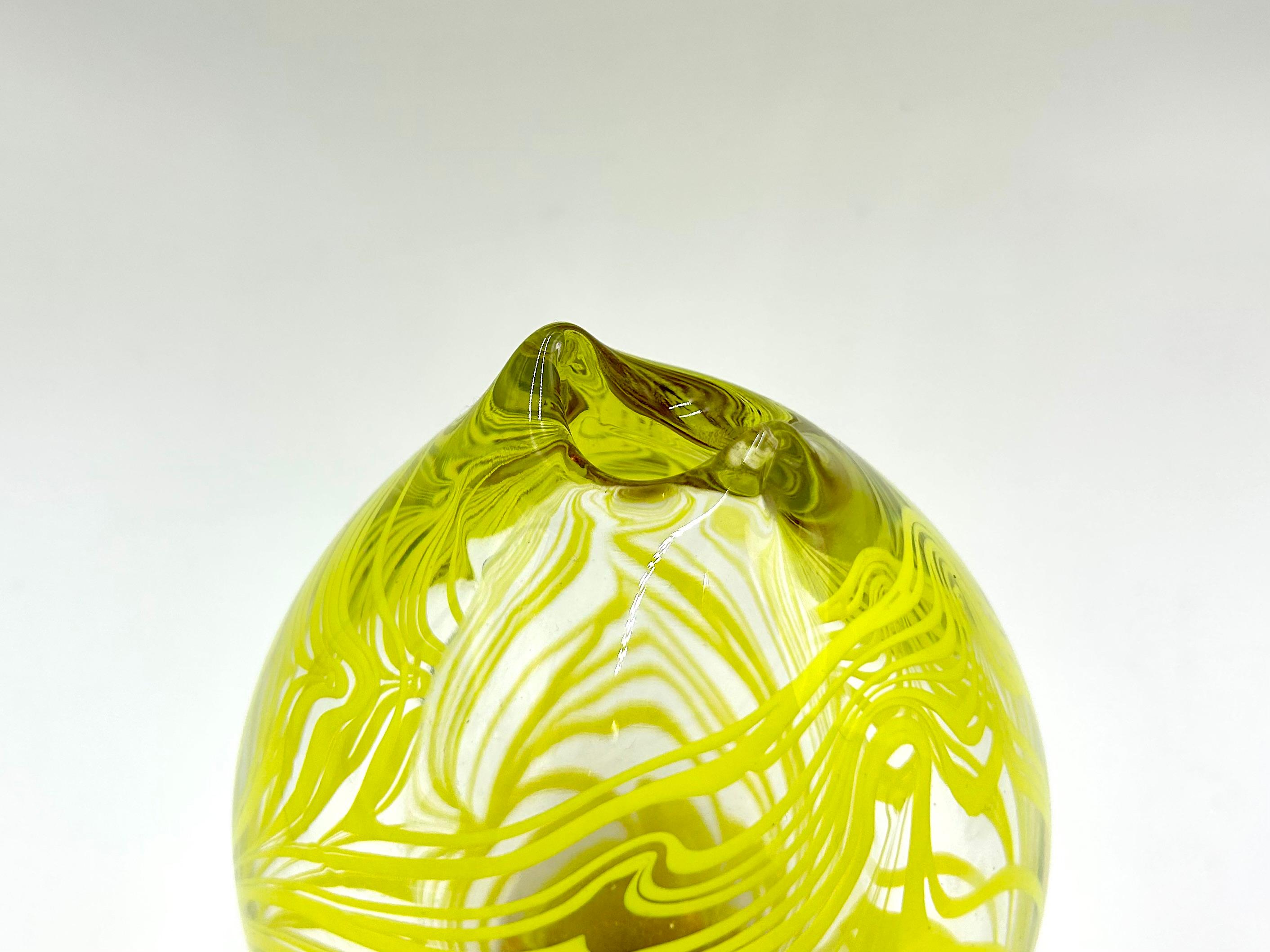 Ensemble en verre d'art jaune, conçu par Ivo Rozsypal, Crystalex, Tchécoslovaquie, années 1960 Bon état - En vente à Chorzów, PL