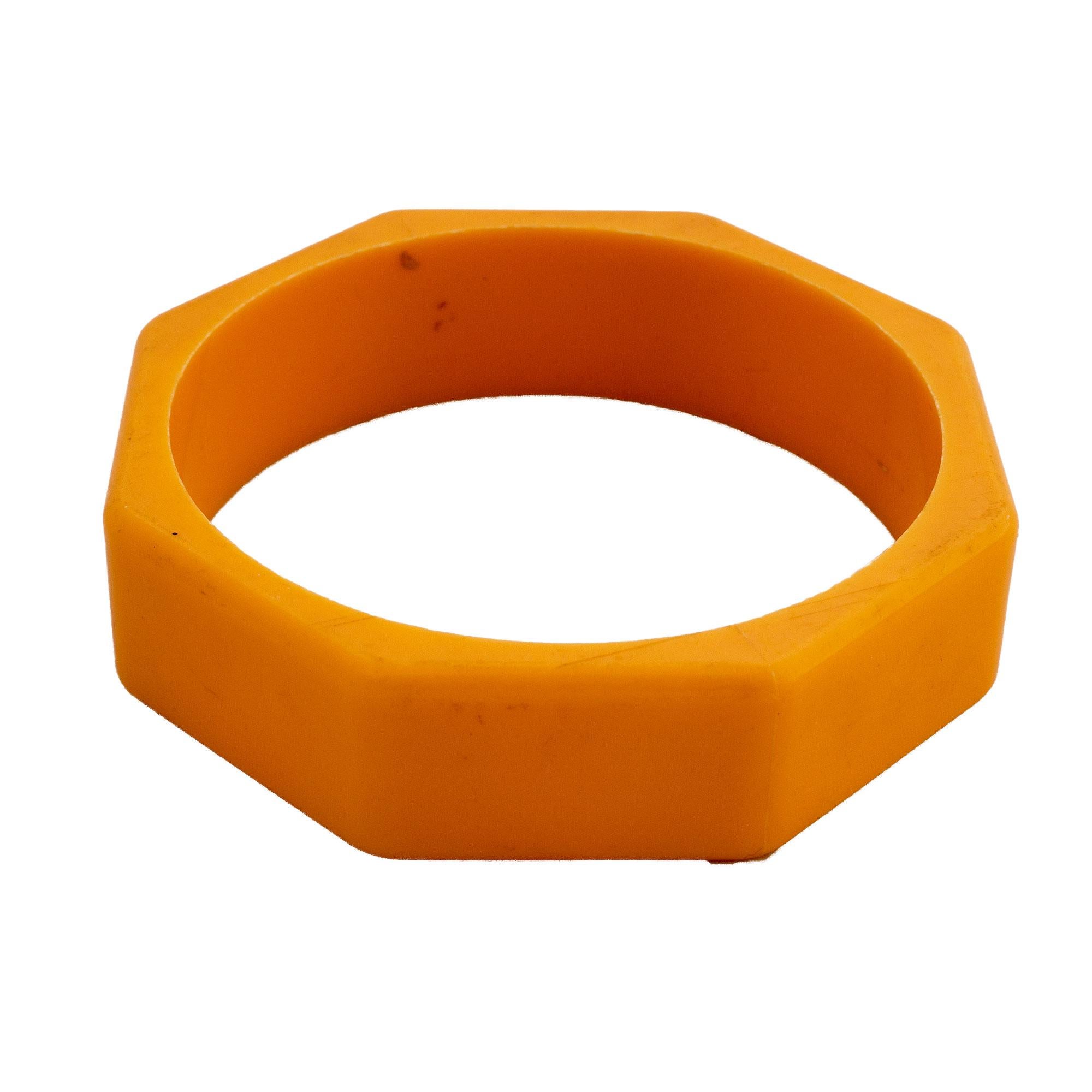 Yellow bakelite bangle in octagon shape, France fifties For Sale 2