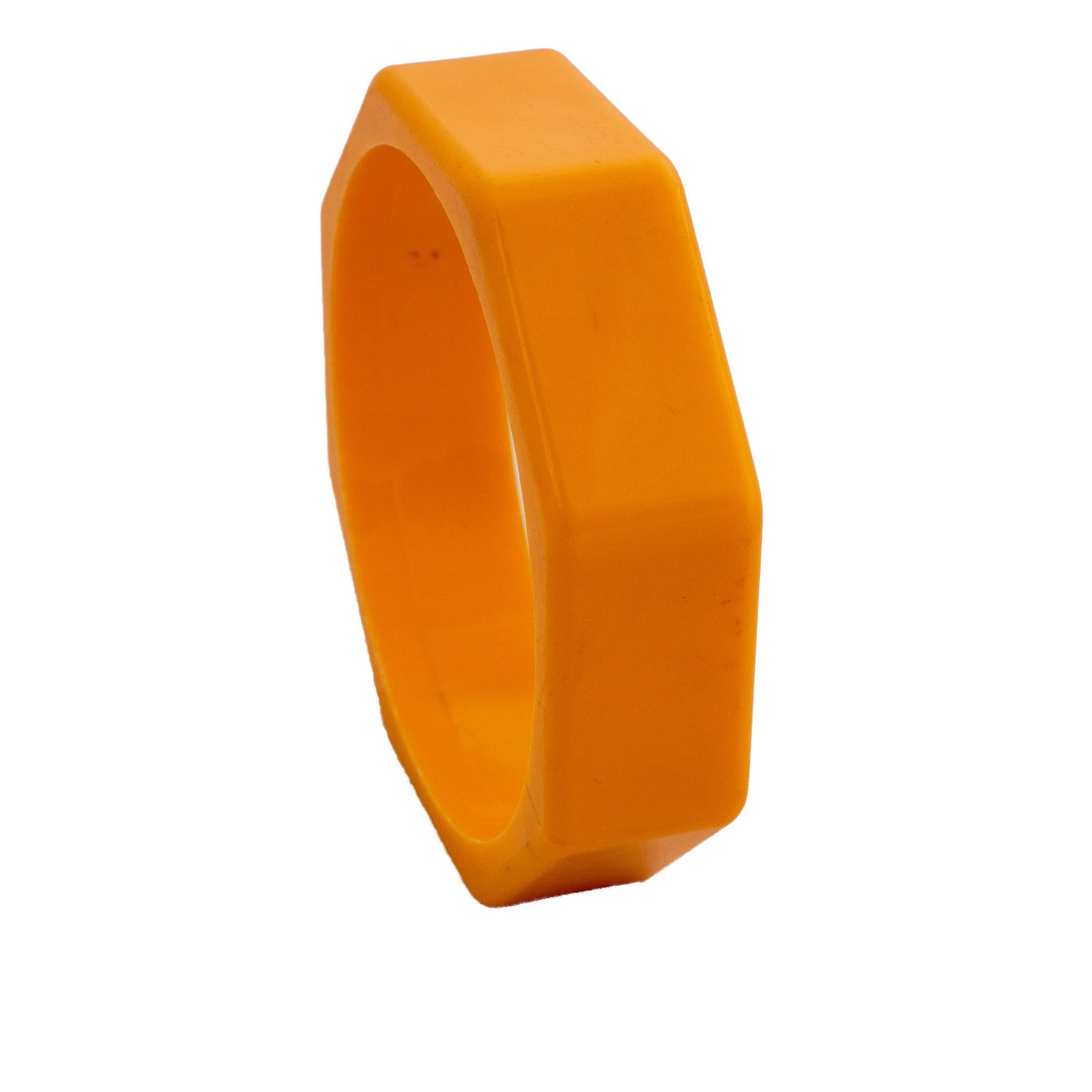 Yellow bakelite bangle in octagon shape, France fifties For Sale 4
