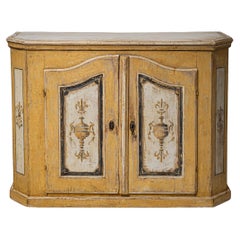 Credenza barocca gialla, XVIII secolo